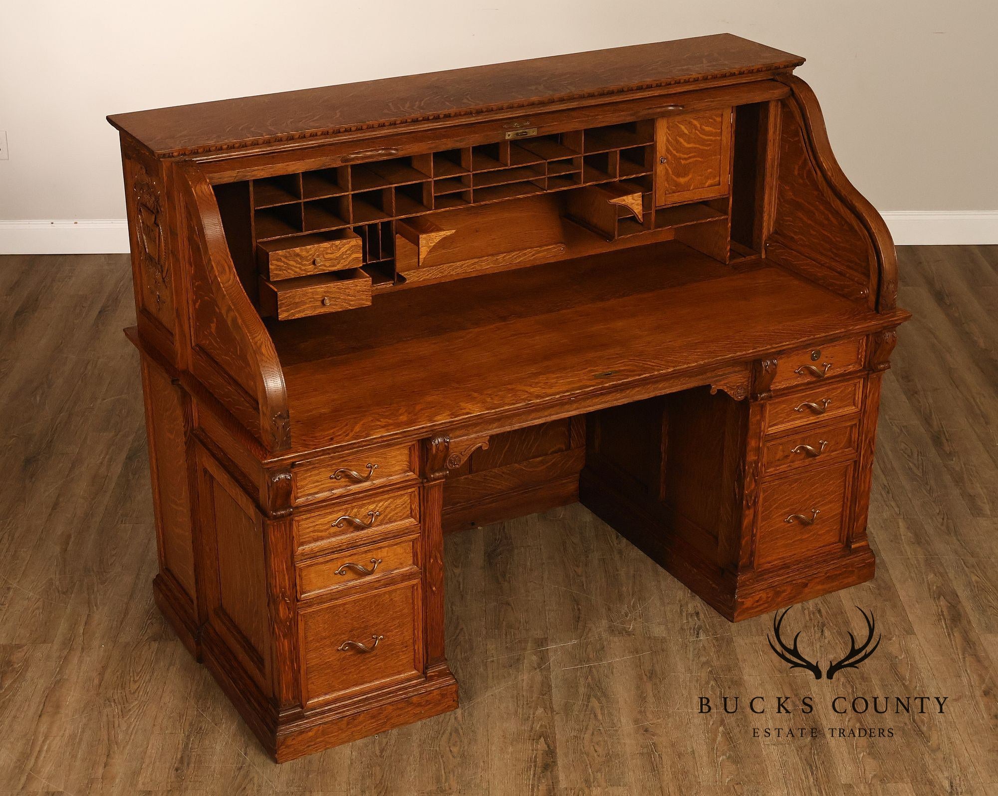 Exceptional Antique Quarter Sawn Oak Roll Top Desk With Carved 'Reading Hardware Co." Crest Panel