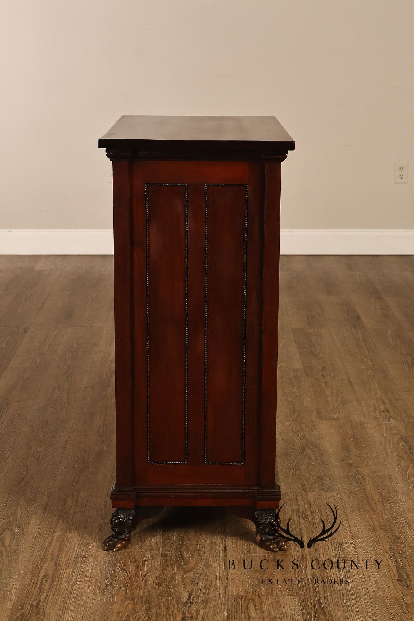 Antique Victorian Mahogany Chest Of Drawers With Brass Lion Paw Feet