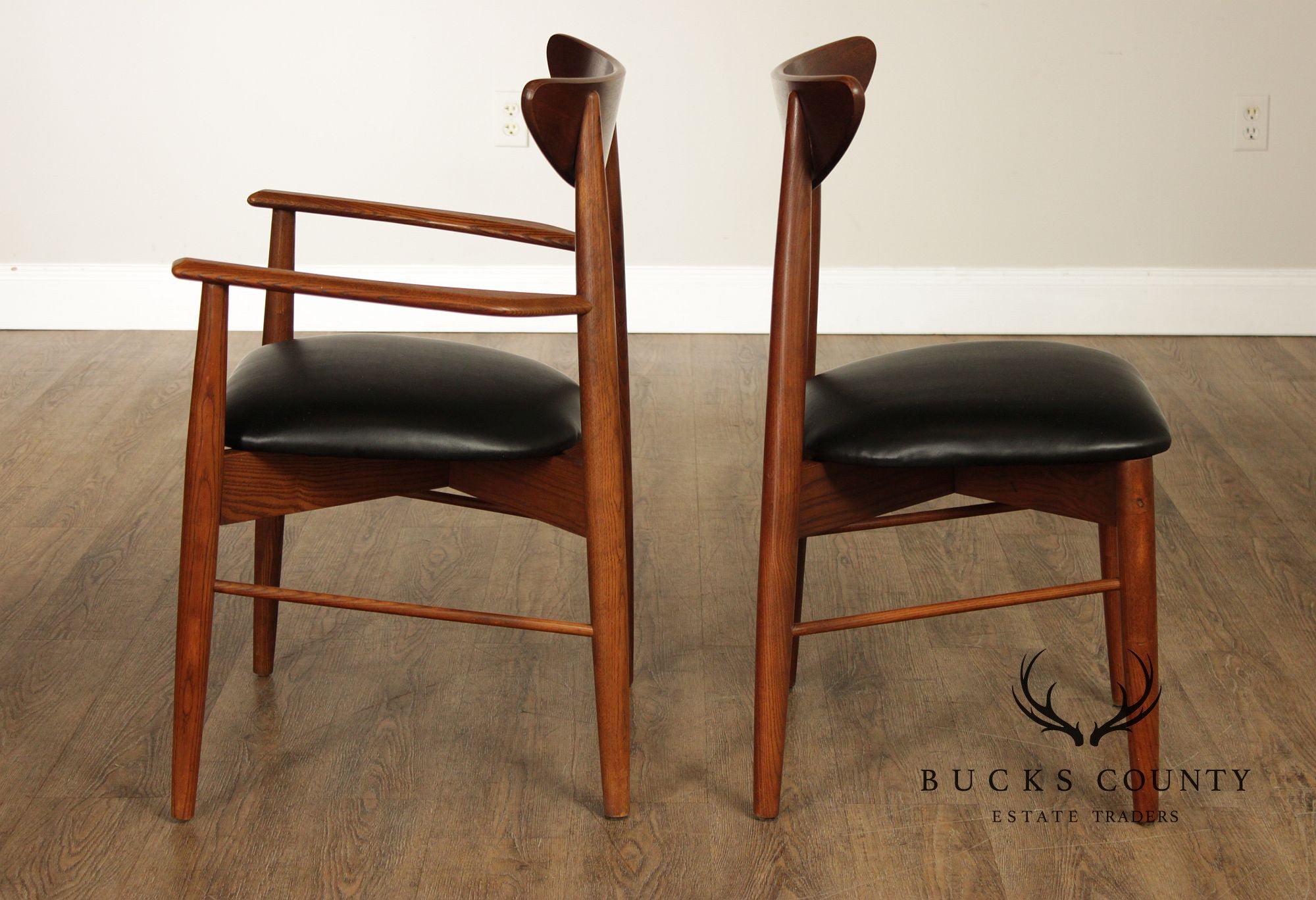 Stanley Furniture Mid Century Modern Walnut Set Of Six Dining Chairs