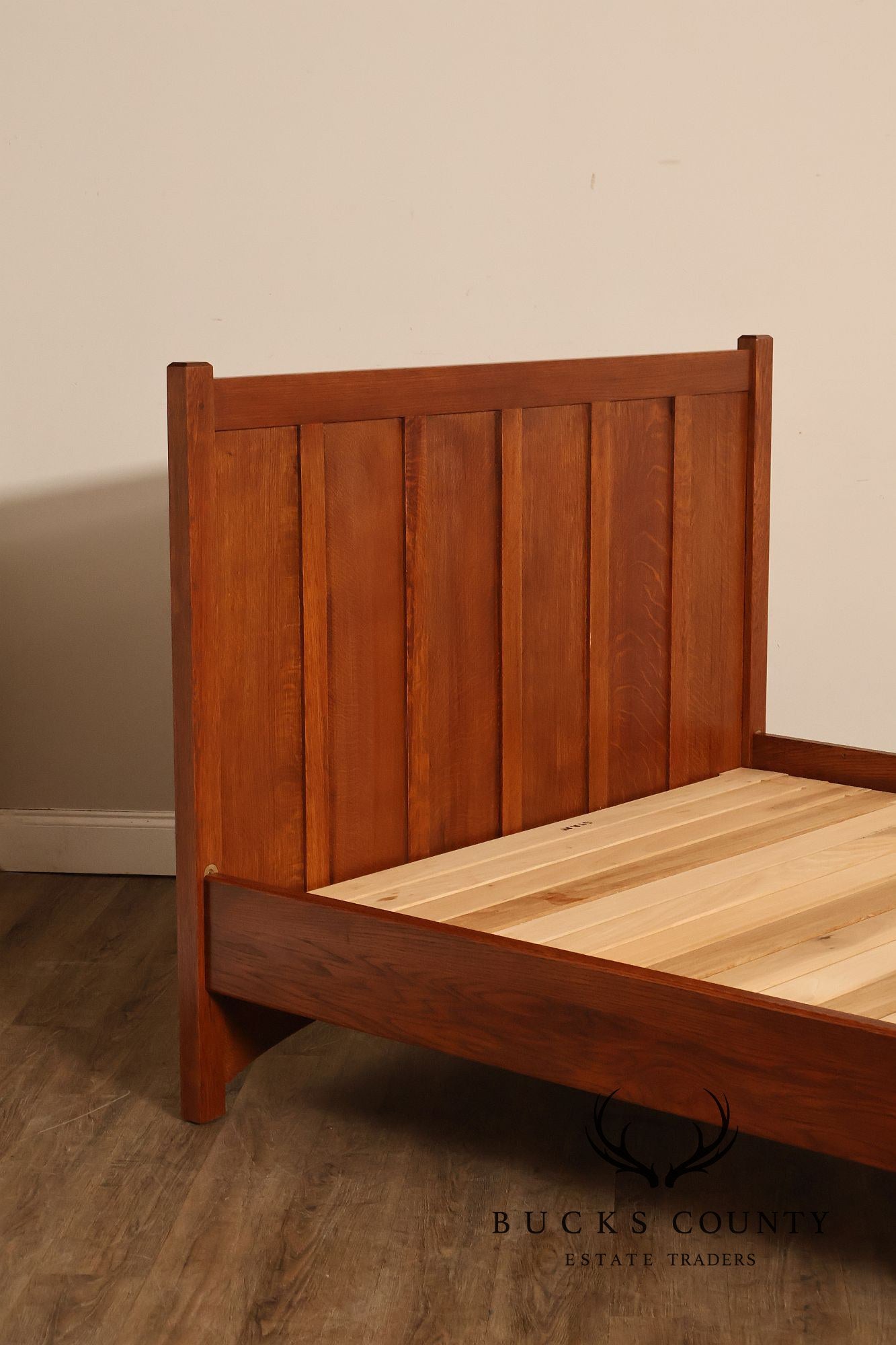 Custom Quality Mission Style Full-Size Oak Bed