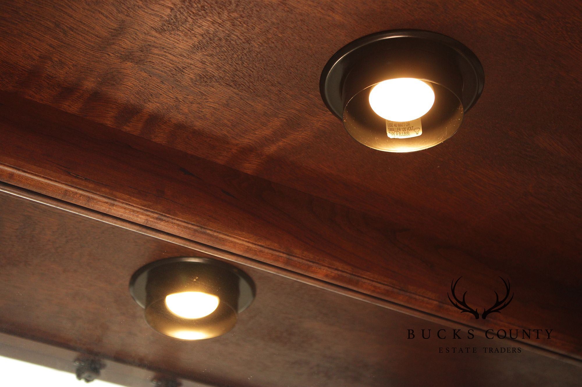 Pennsylvania House Cherry Colonial Style Lighted China Cabinet Hutch