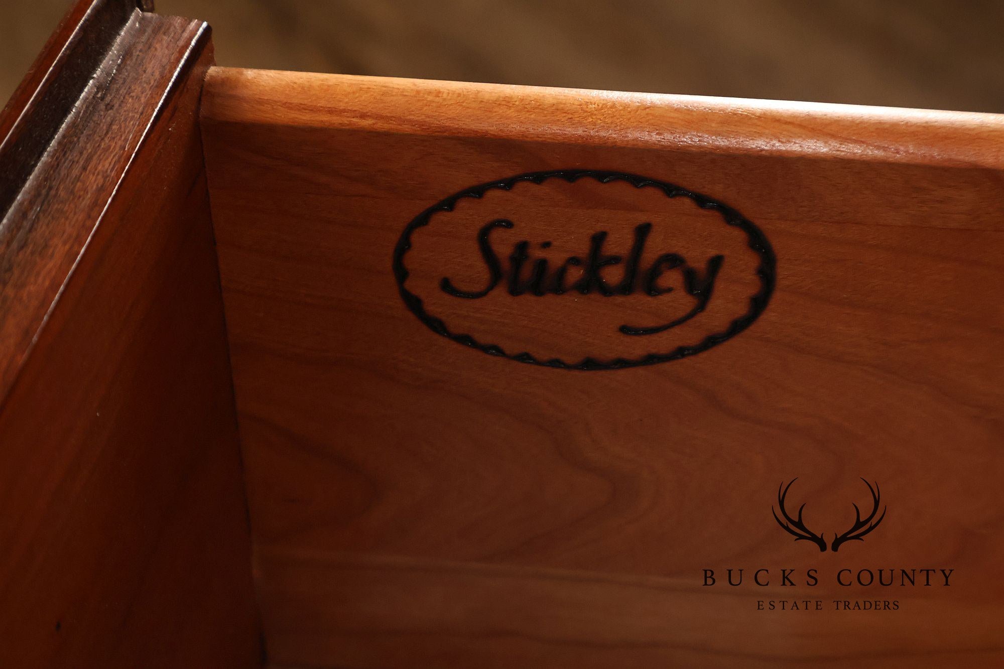 Stickley Traditional Chippendale Style Storage Press