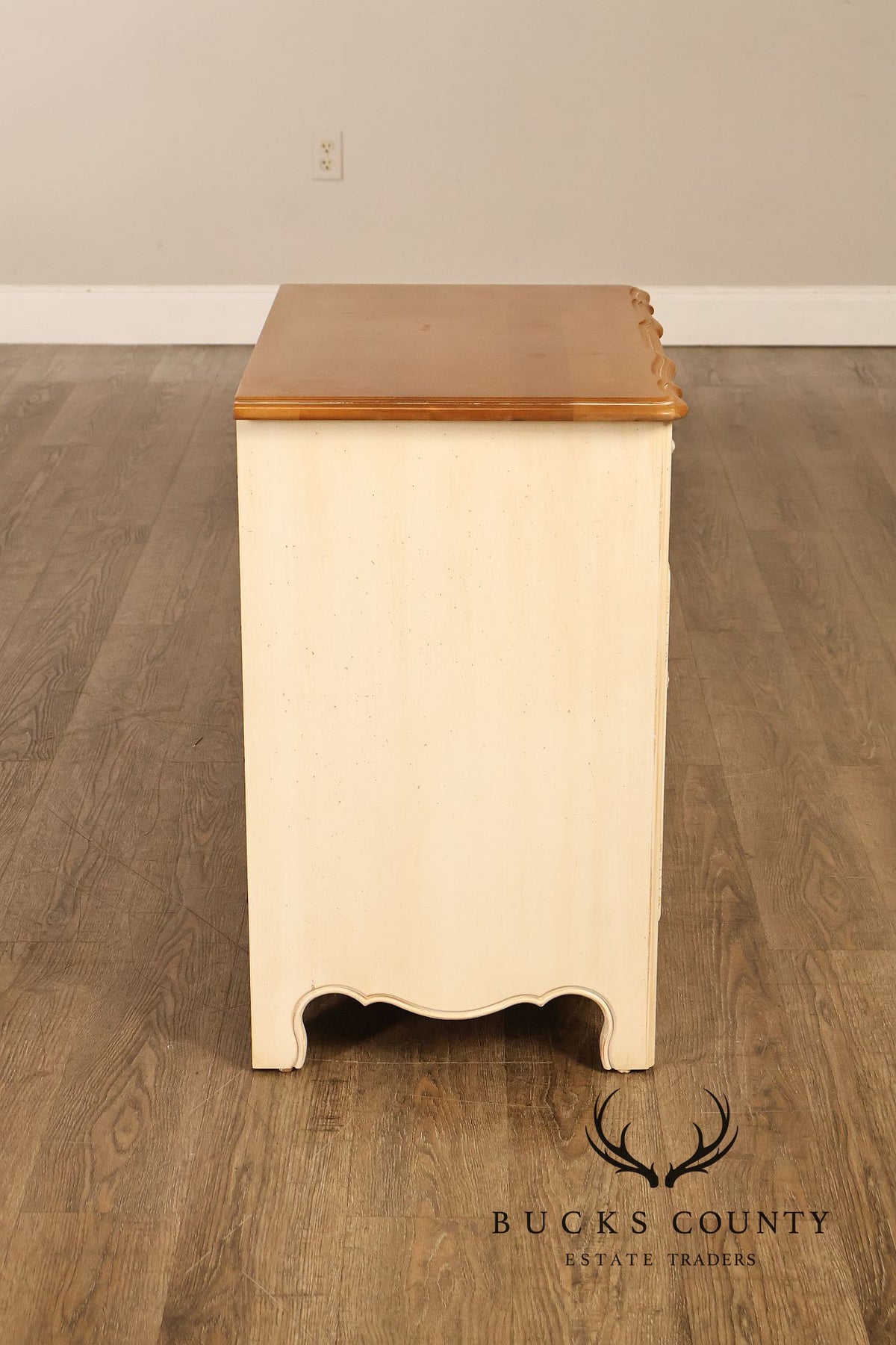 Ethan Allen 'Country French' Cream Painted Nightstand