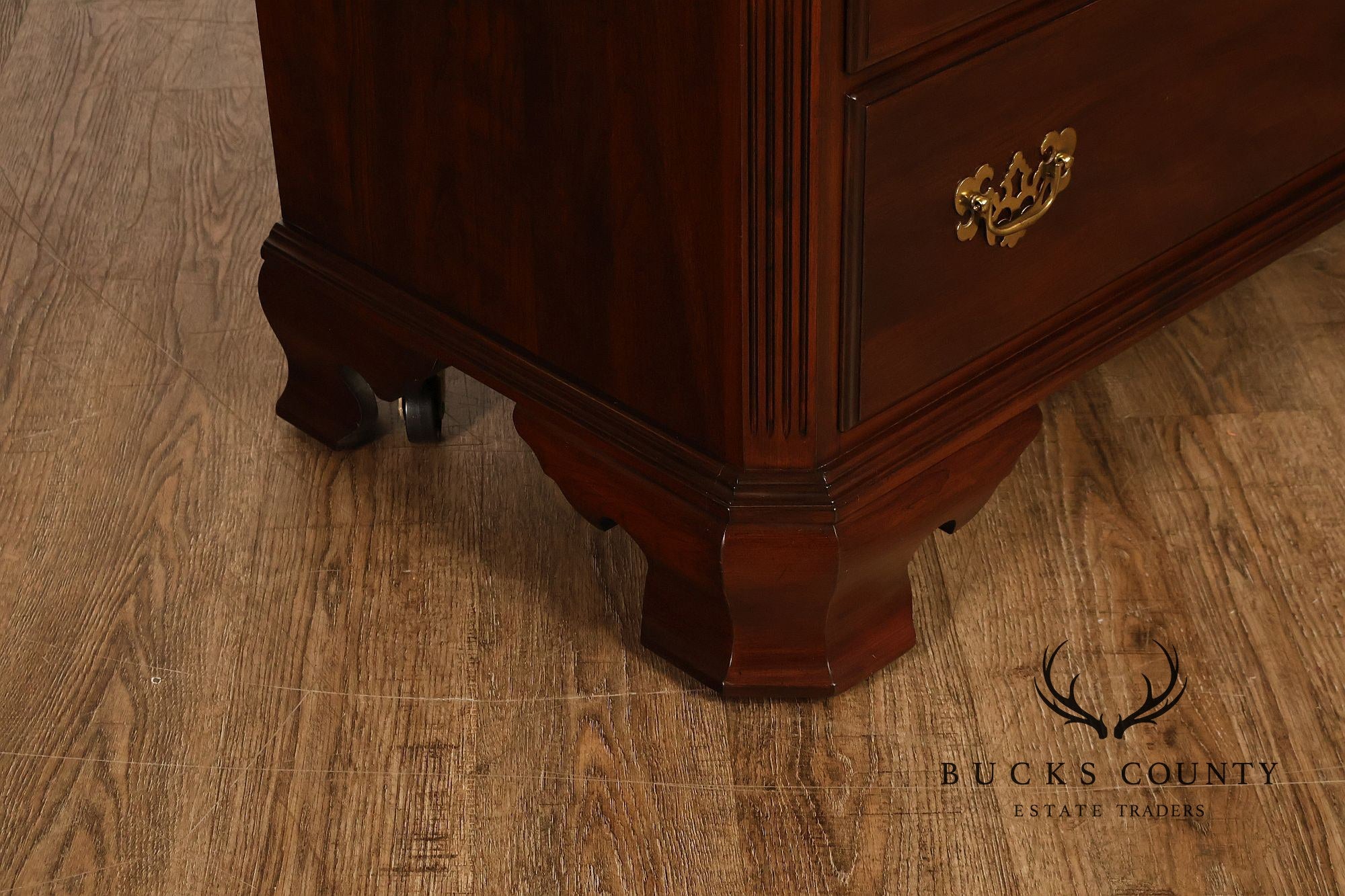 Ethan Allen 'Georgian Court' Cherry Chest on Chest