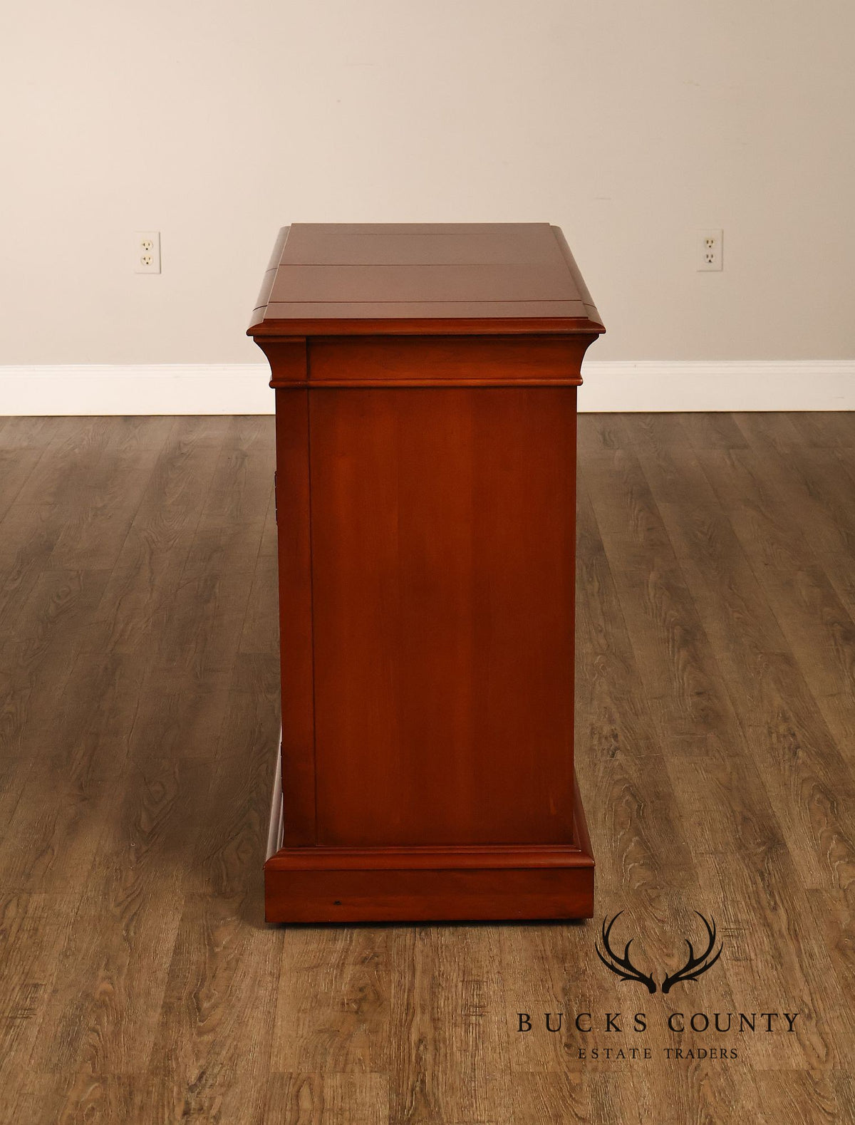 Ethan Allen 'Medallion' Cherry Flip-Top Server