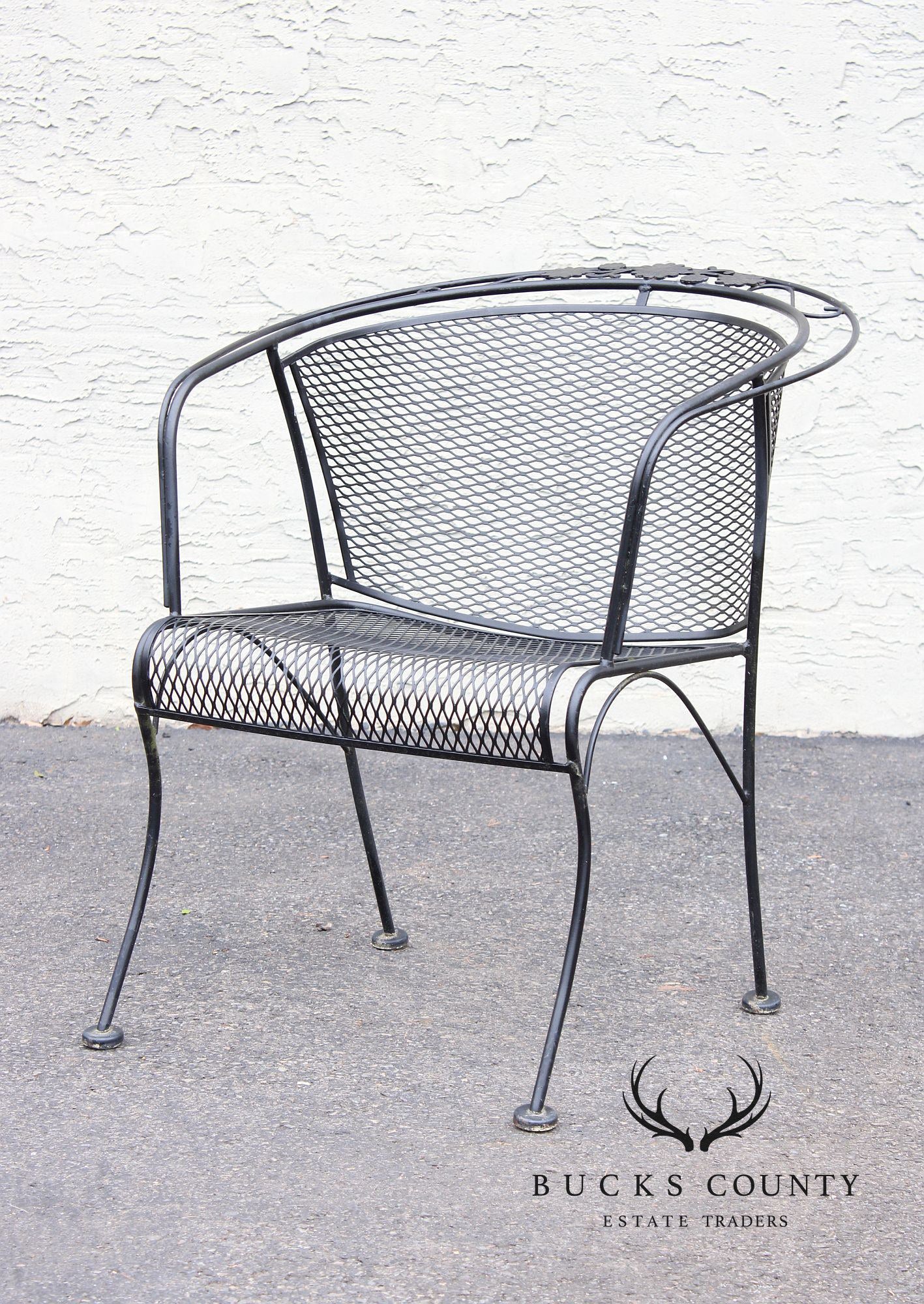 Vintage Wrought Iron Set of Five Outdoor Patio Dining Chairs