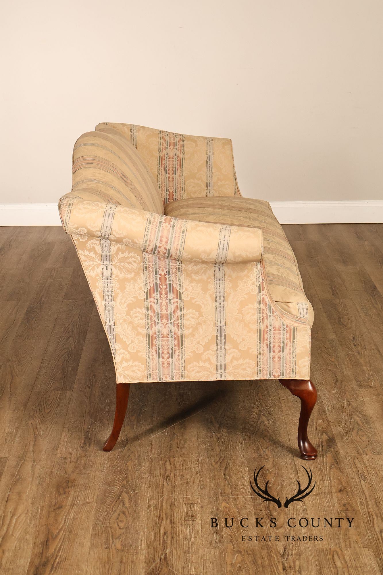 Hickory Chair 'Historical James River Plantations' Mahogany Camelback Sofa