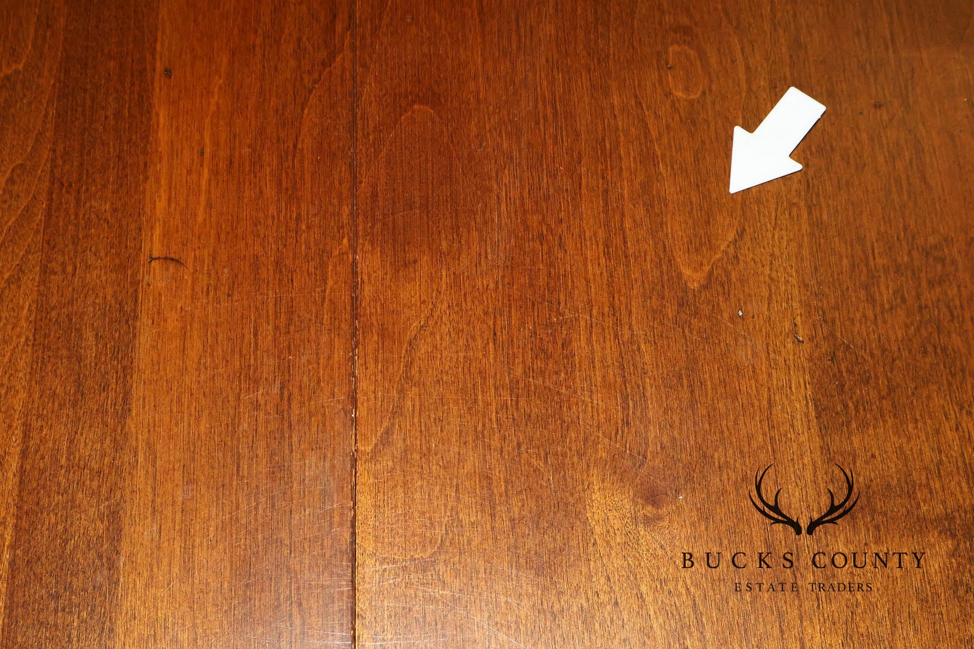 Ethan Allen Country French Style Round Extension Dining Table