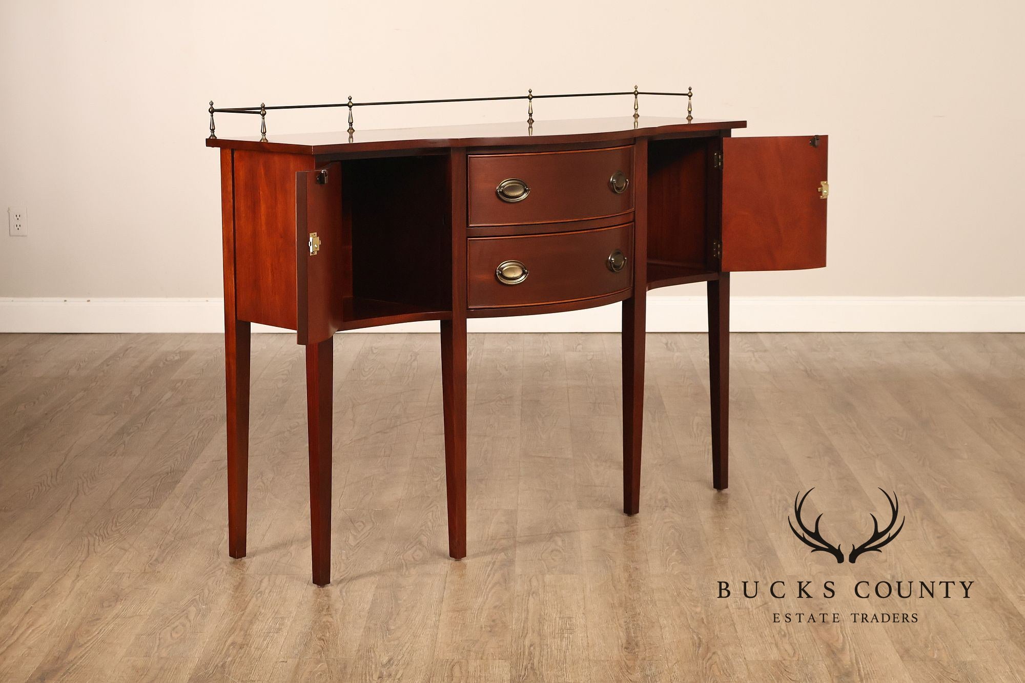 Hitchcock Furniture Hepplewhite Style Mahogany Sideboard