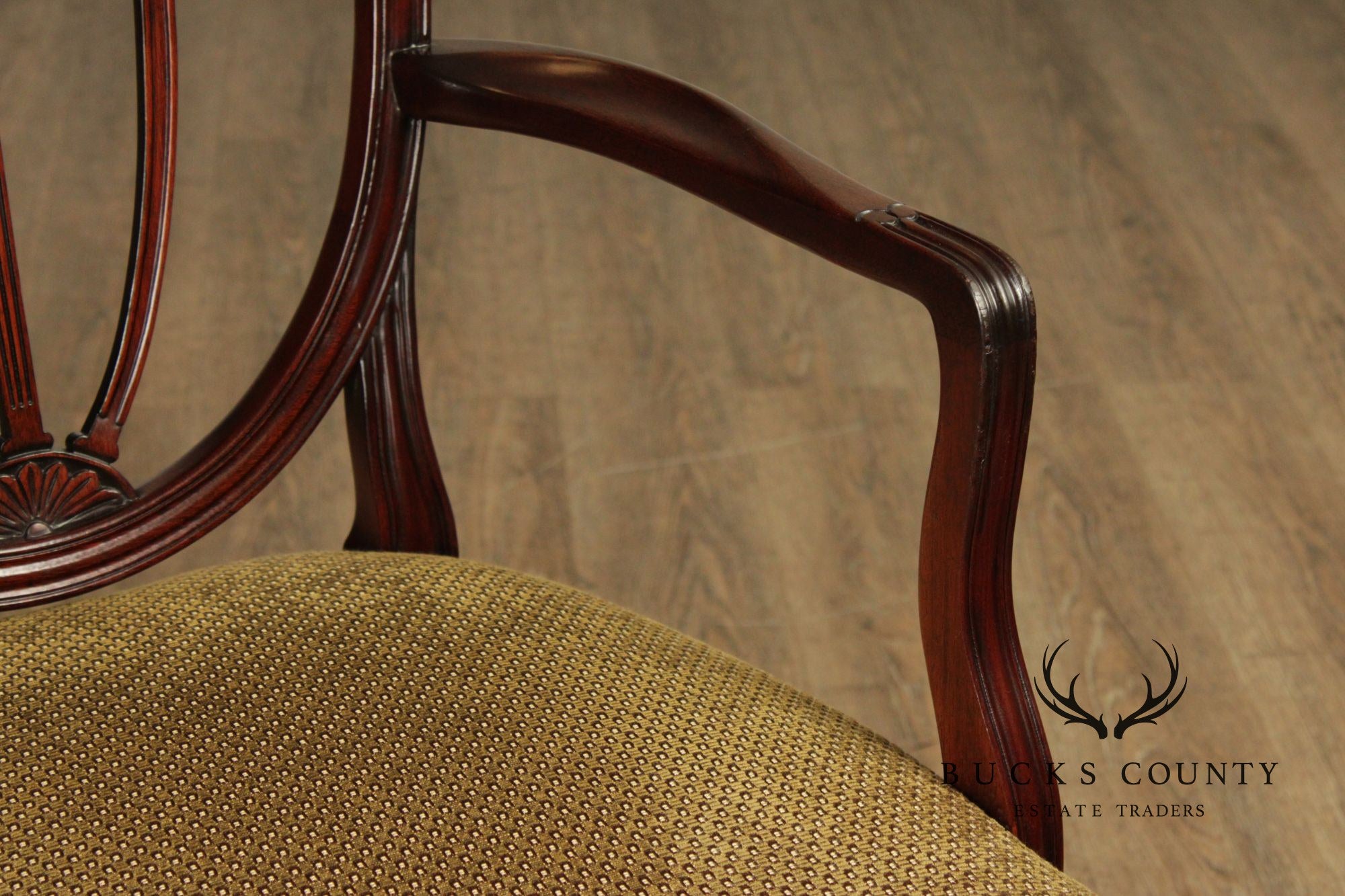 Kindel Hepplewhite Set Of 8 Mahogany Shield Back Dining Chairs
