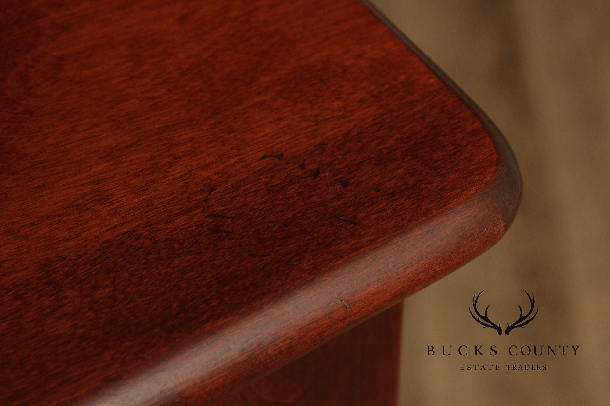 NICHOLS & STONE MAPLE SERVER SIDEBOARD WITH FLUTED LEGS