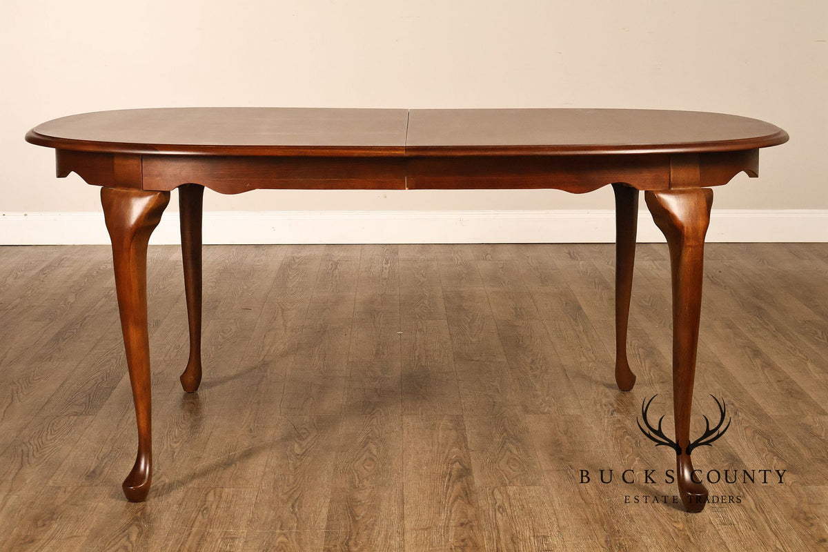 American Drew Queen Anne Style Expanding Dining Table With Eight Dining Chairs