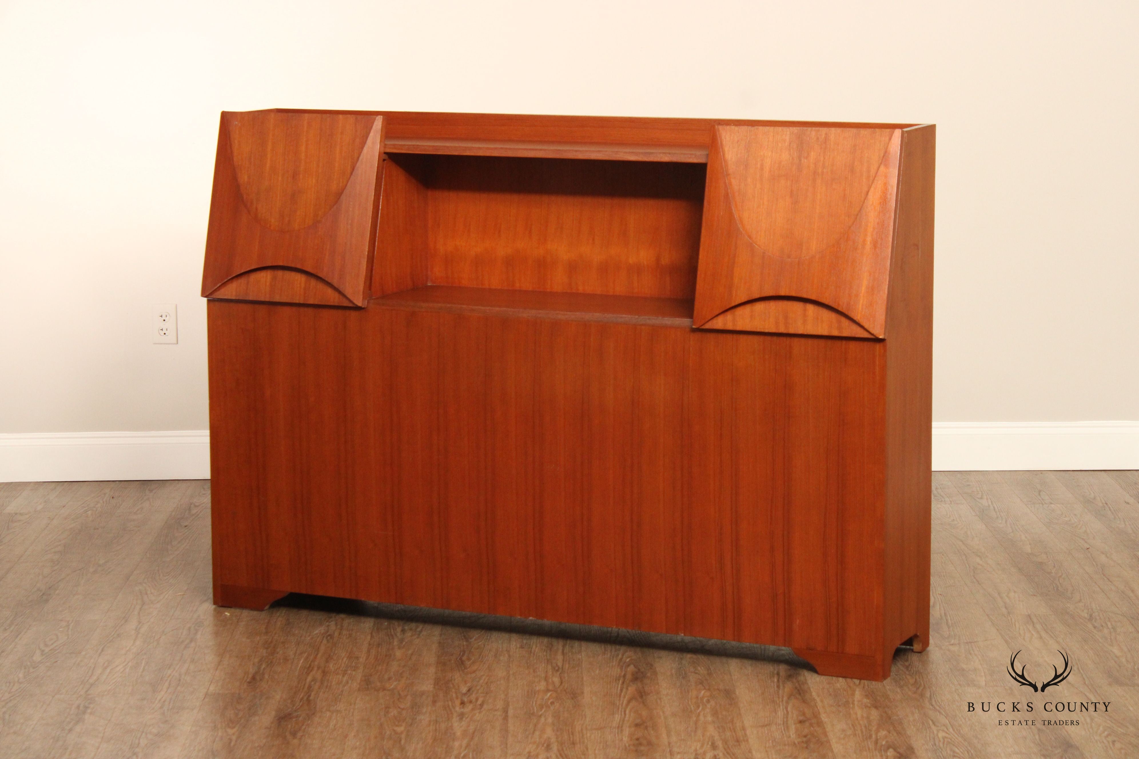 Broyhill 'Brasilia' Mid Century Modern Queen Headboard