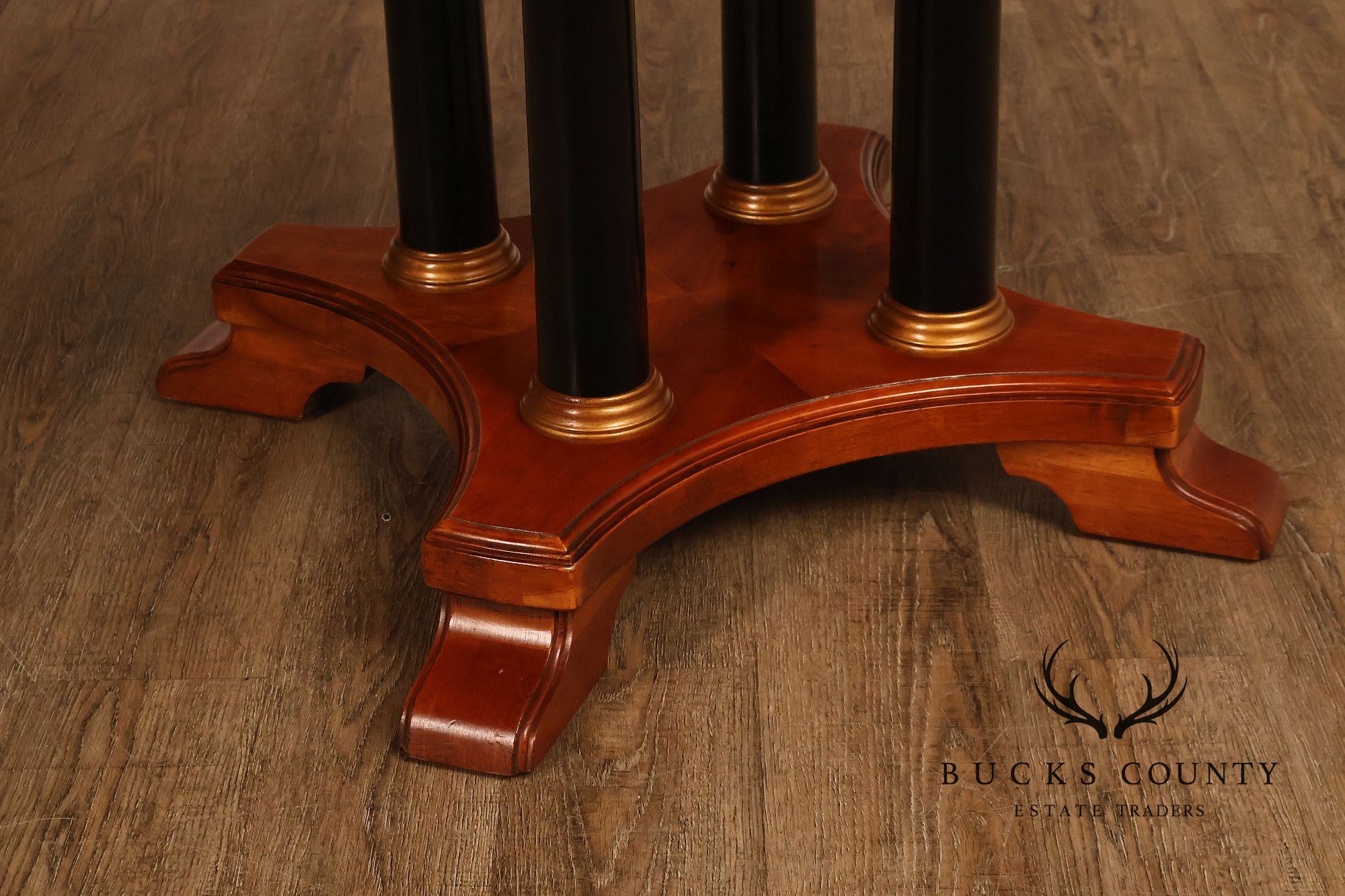 Ethan Allen 'Medallion' Cherry Round Pedestal Dining Table