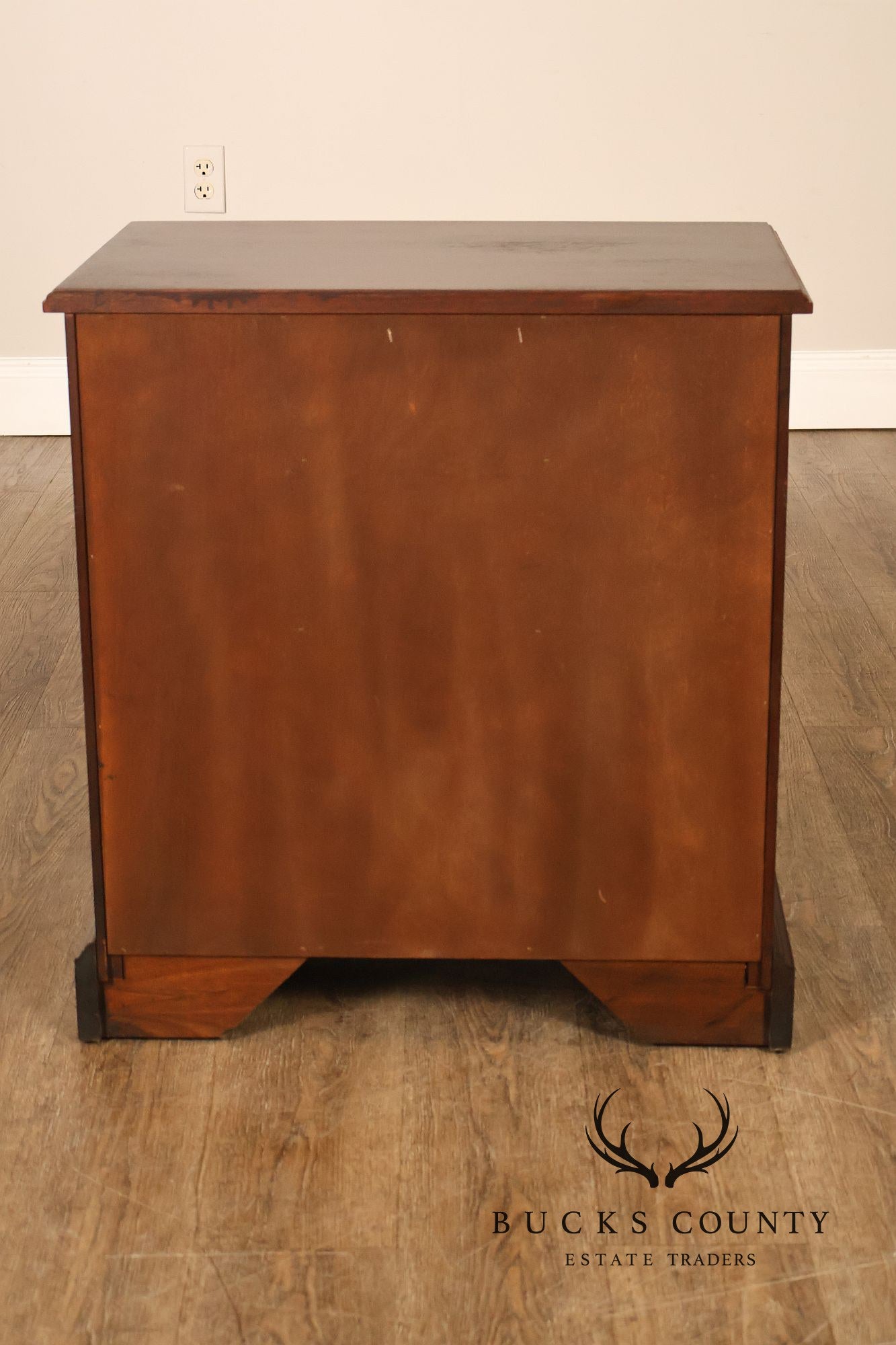 Henkel Harris Mahogany Pair of Nightstands
