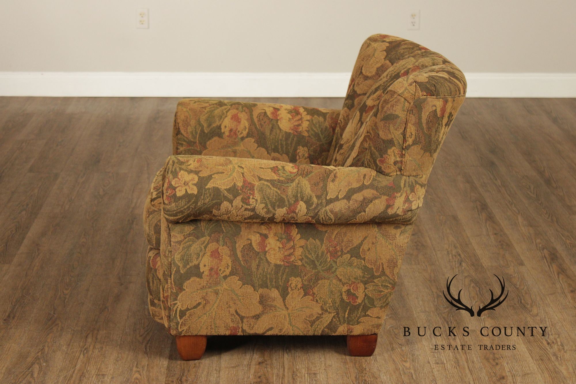 Thomasville Channel-Back Upholstered  Lounge Chair