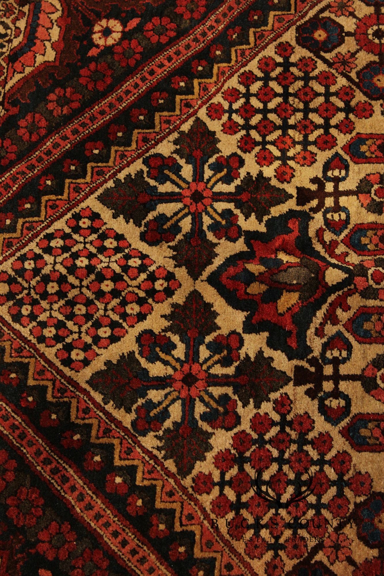 Persian Qashqai Hand Knotted Wool Area Rug 6' 9" x 4' 7"