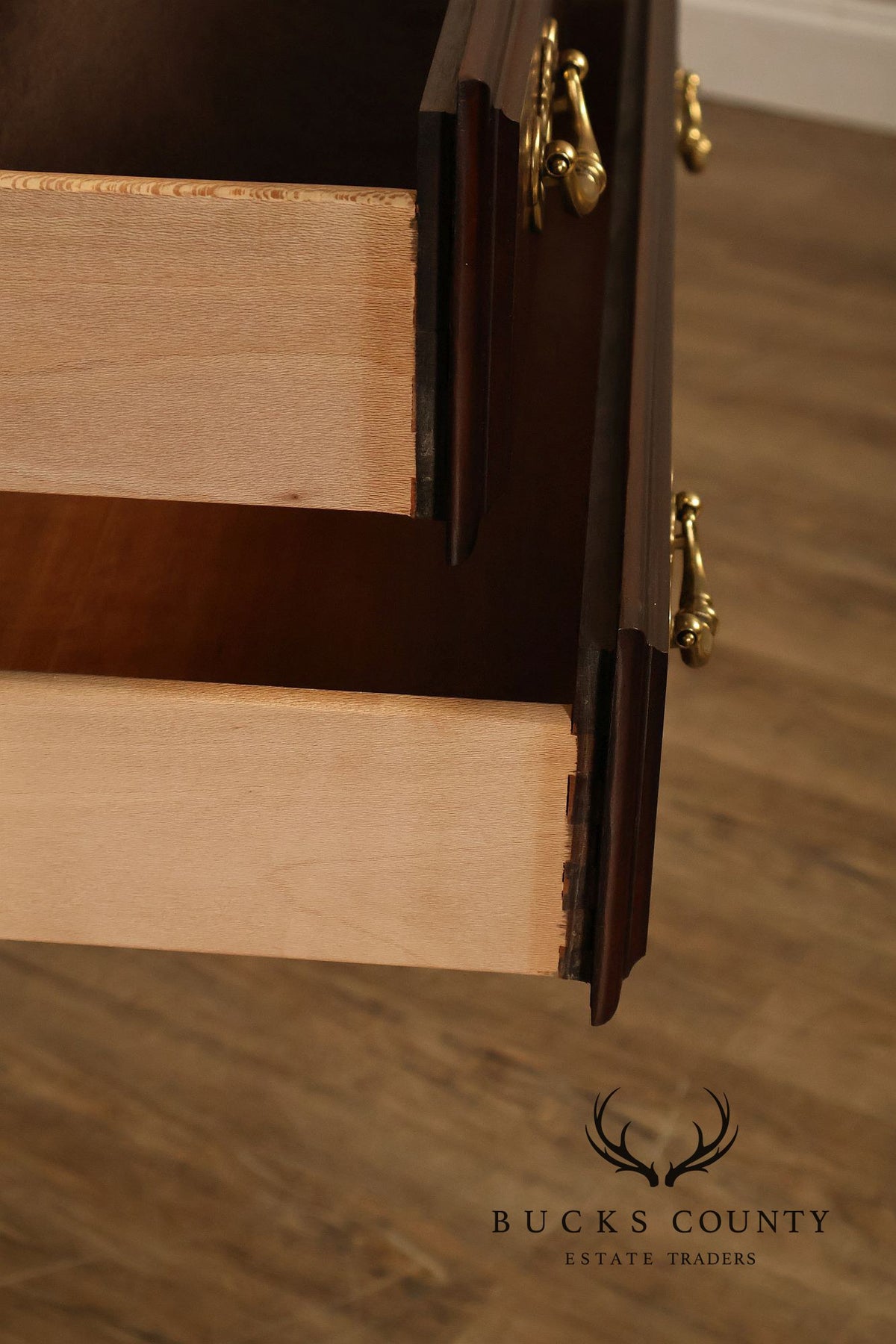 Thomasville 'Collectors Cherry' Georgian Style Sideboard