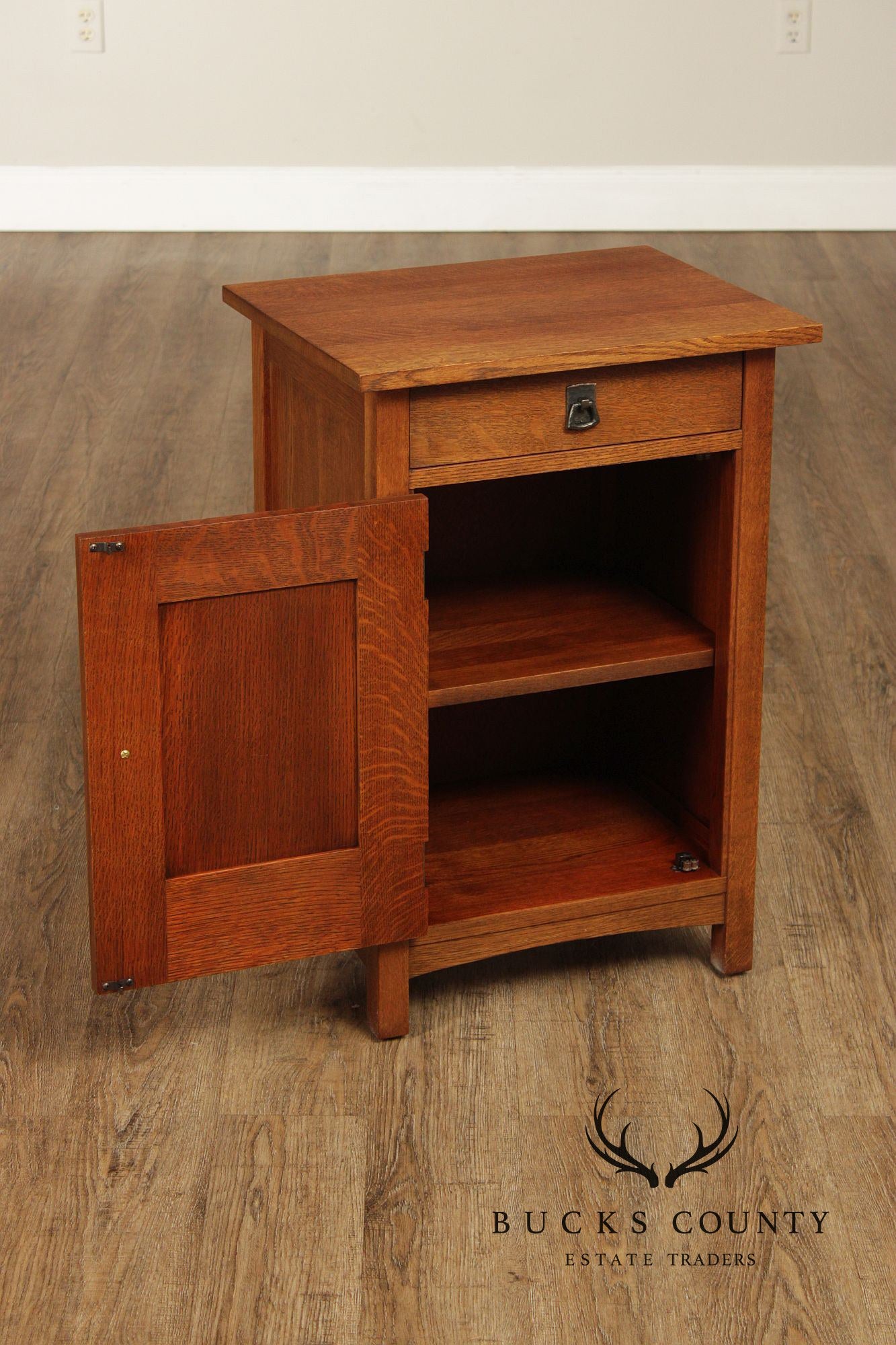 Stickley Mission Collection Oak Pair Of Cabinet Nightstands