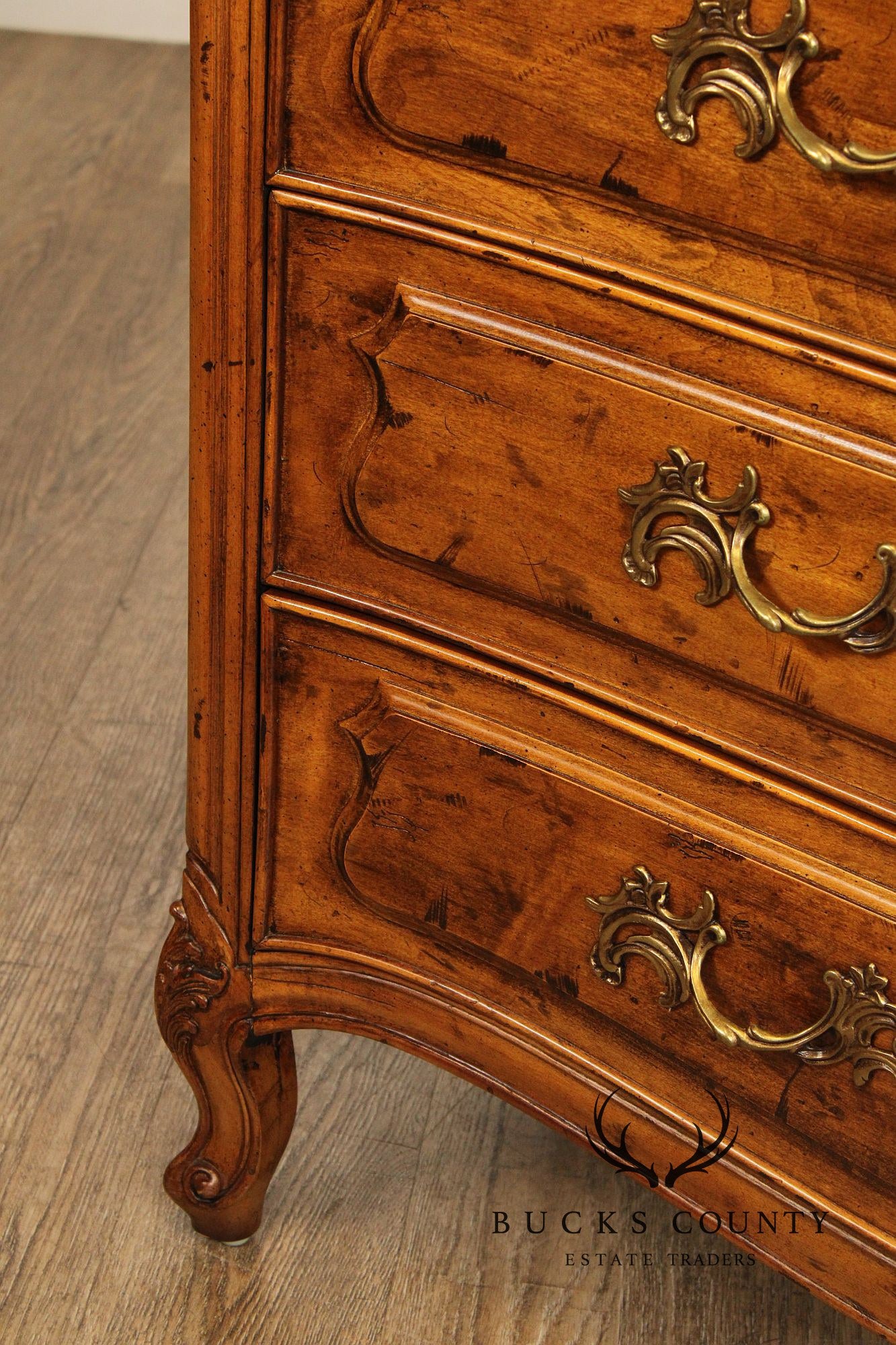 Henredon 'Villandry' French Louis XV Style Walnut Triple Dresser