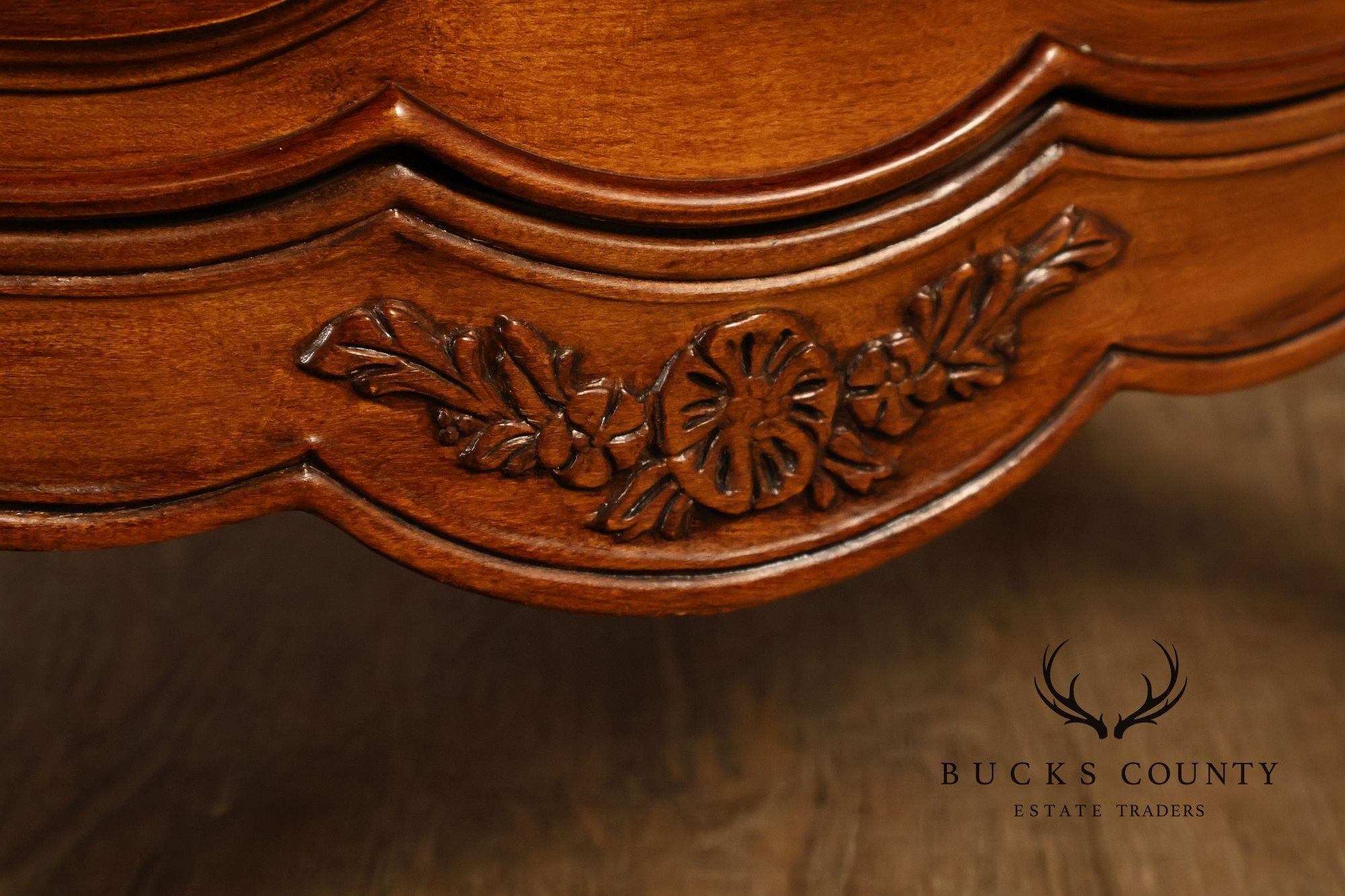 Henredon 'Villandry' French Louis XV Style Walnut Nightstand