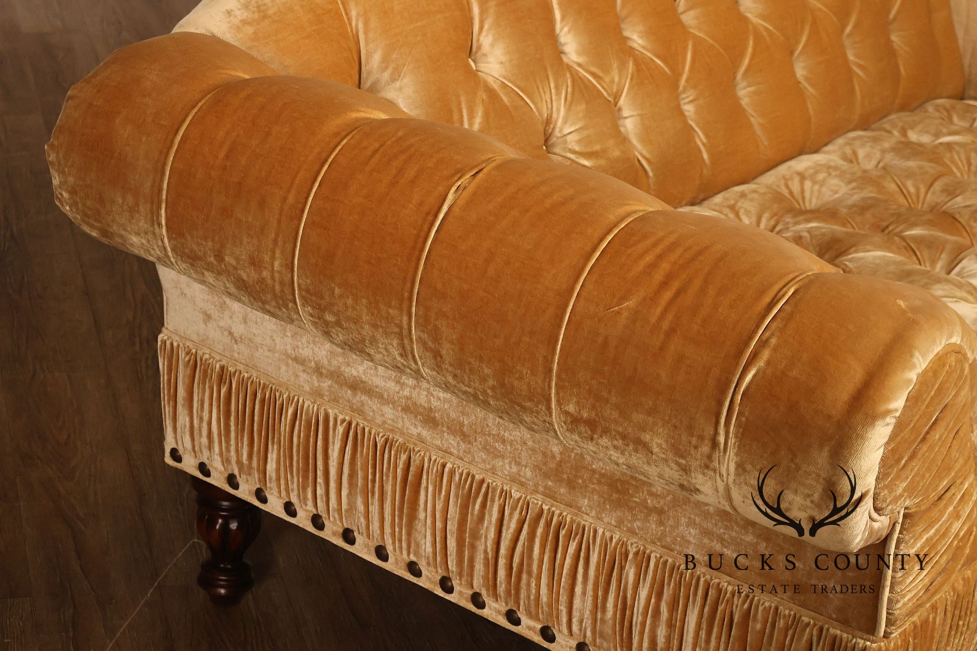 EJ Victor Victorian Revival Pair of Serpentine Tufted Velvet Sofas