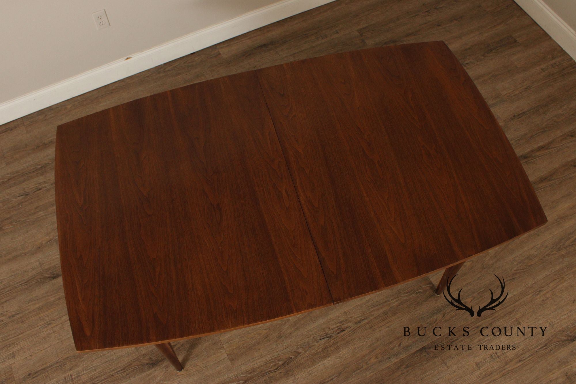 Broyhill Emphasis Mid Century Modern Walnut Expandable Dining Table