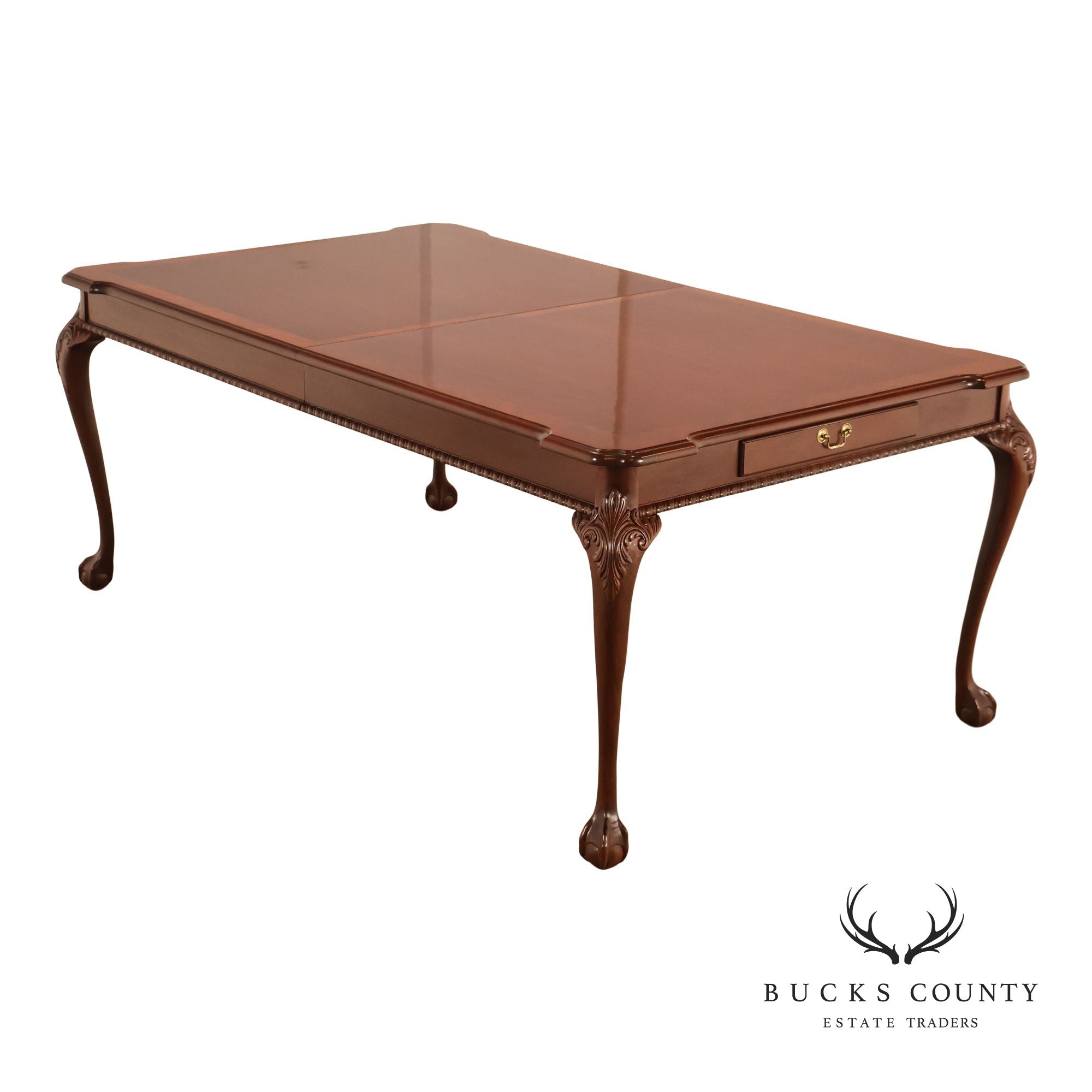 Lexington Furniture Chippendale Style Mahogany Expandable Dining Table