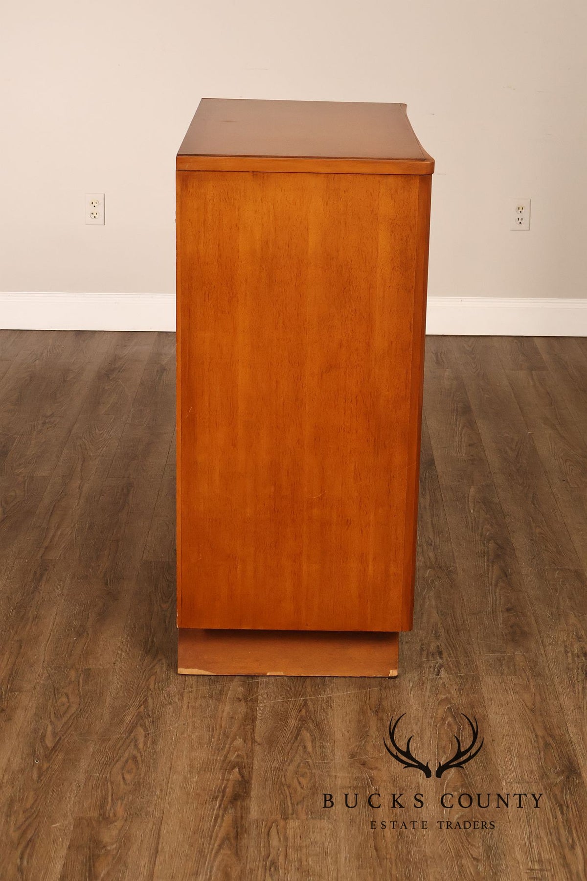 Kent-Coffey 'The Archer' Chest of Drawers