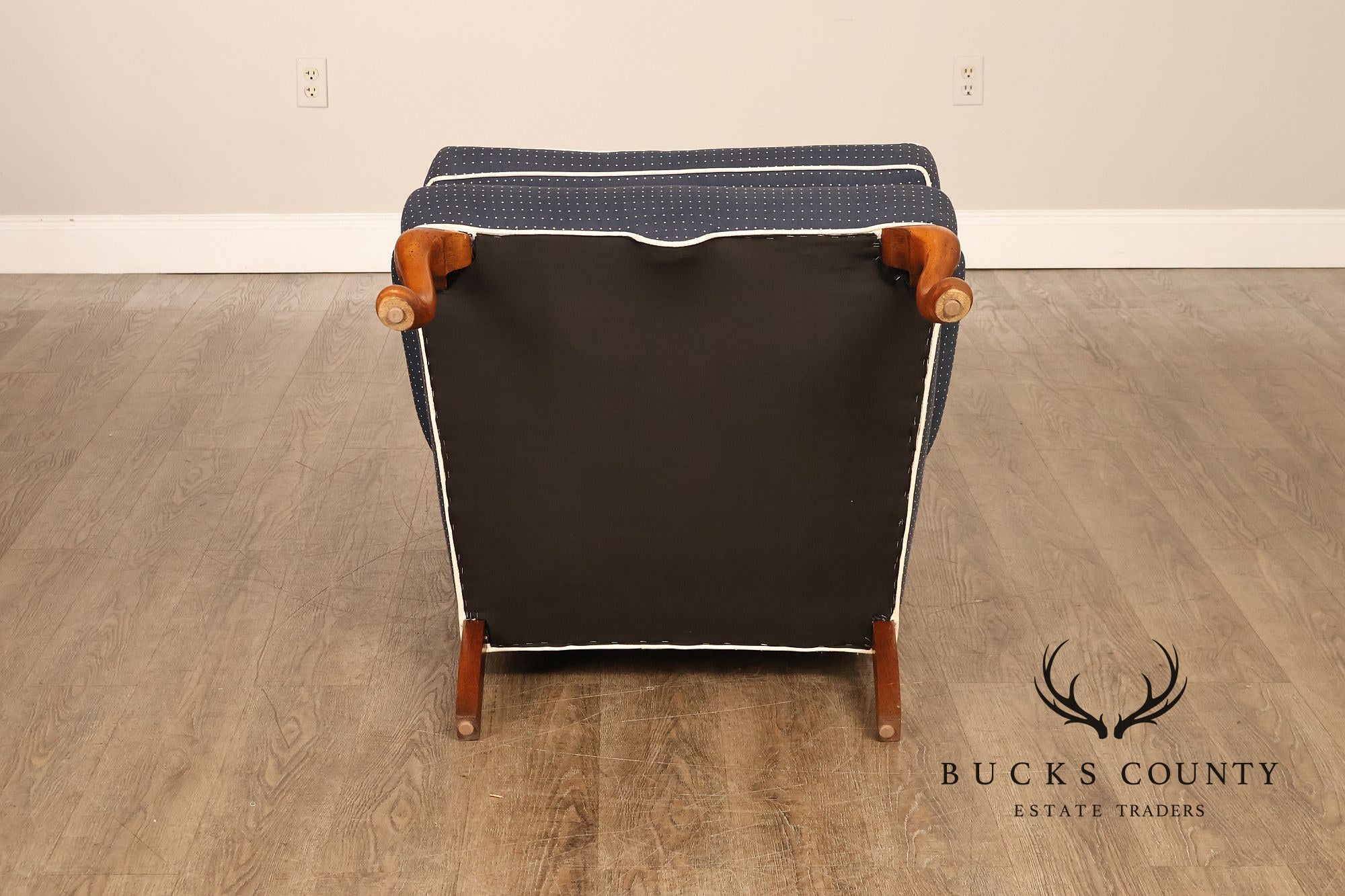 Vintage Queen Anne Style Upholstered Wing Chair