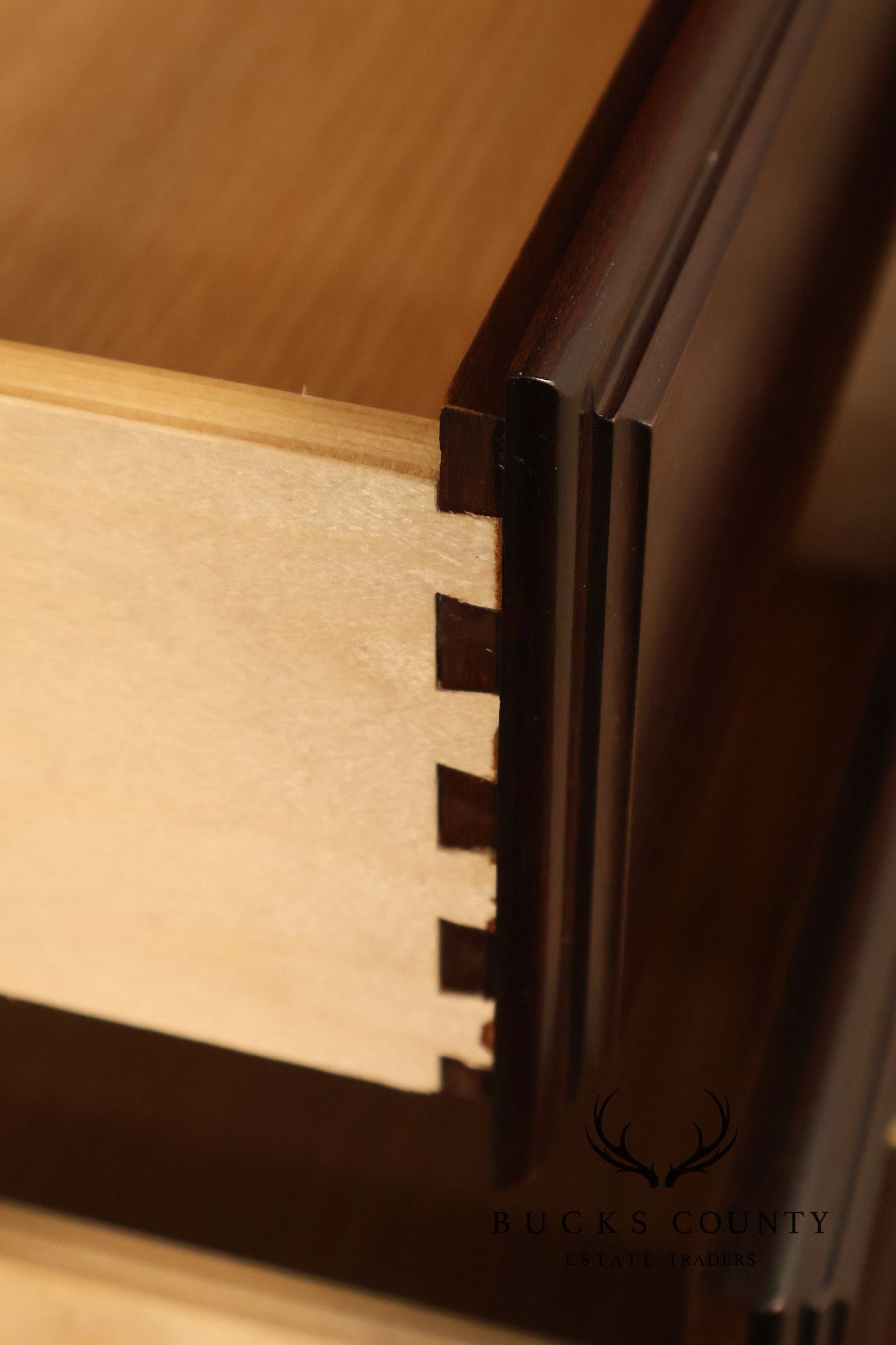 Thomasville 'Collectors Cherry' Triple Dresser with Tri-Fold Mirror