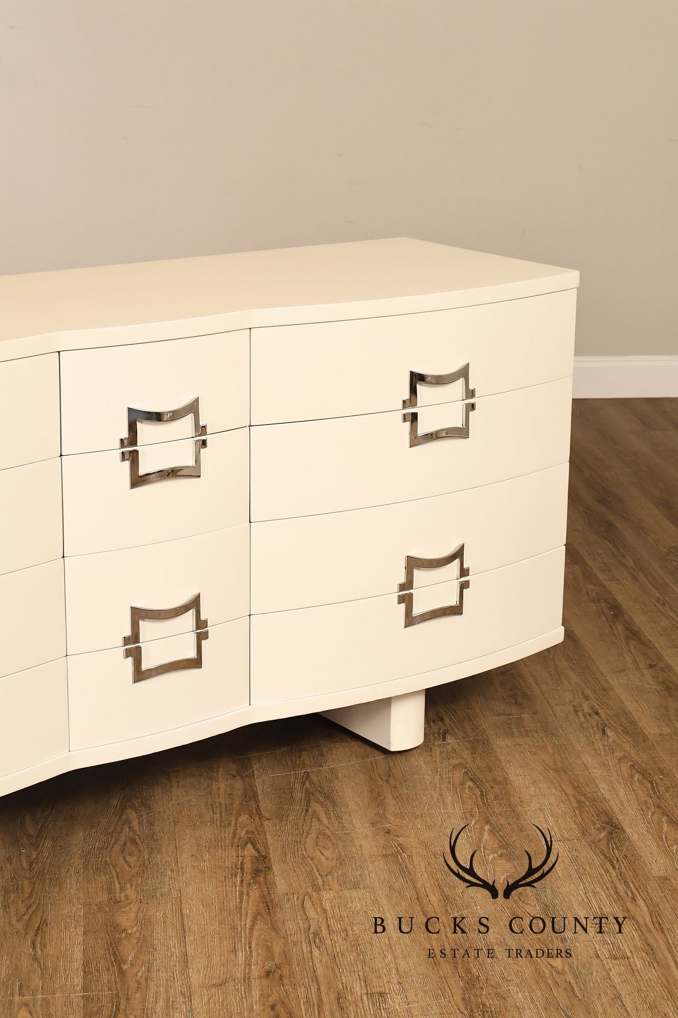 Rway Mid Century Modern White Lacquered Triple Dresser
