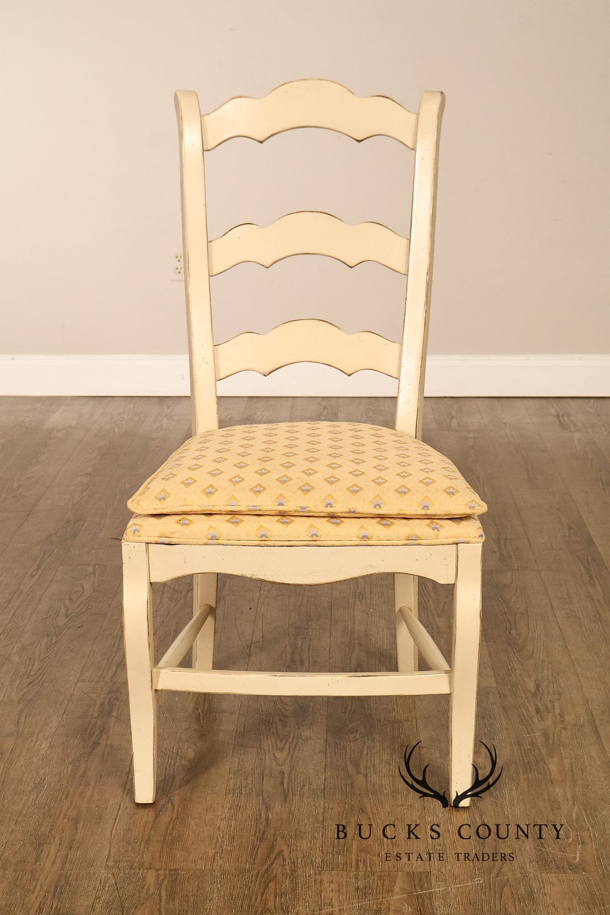 Drexel Heritage French Country Style Set of Eight Dining Chairs