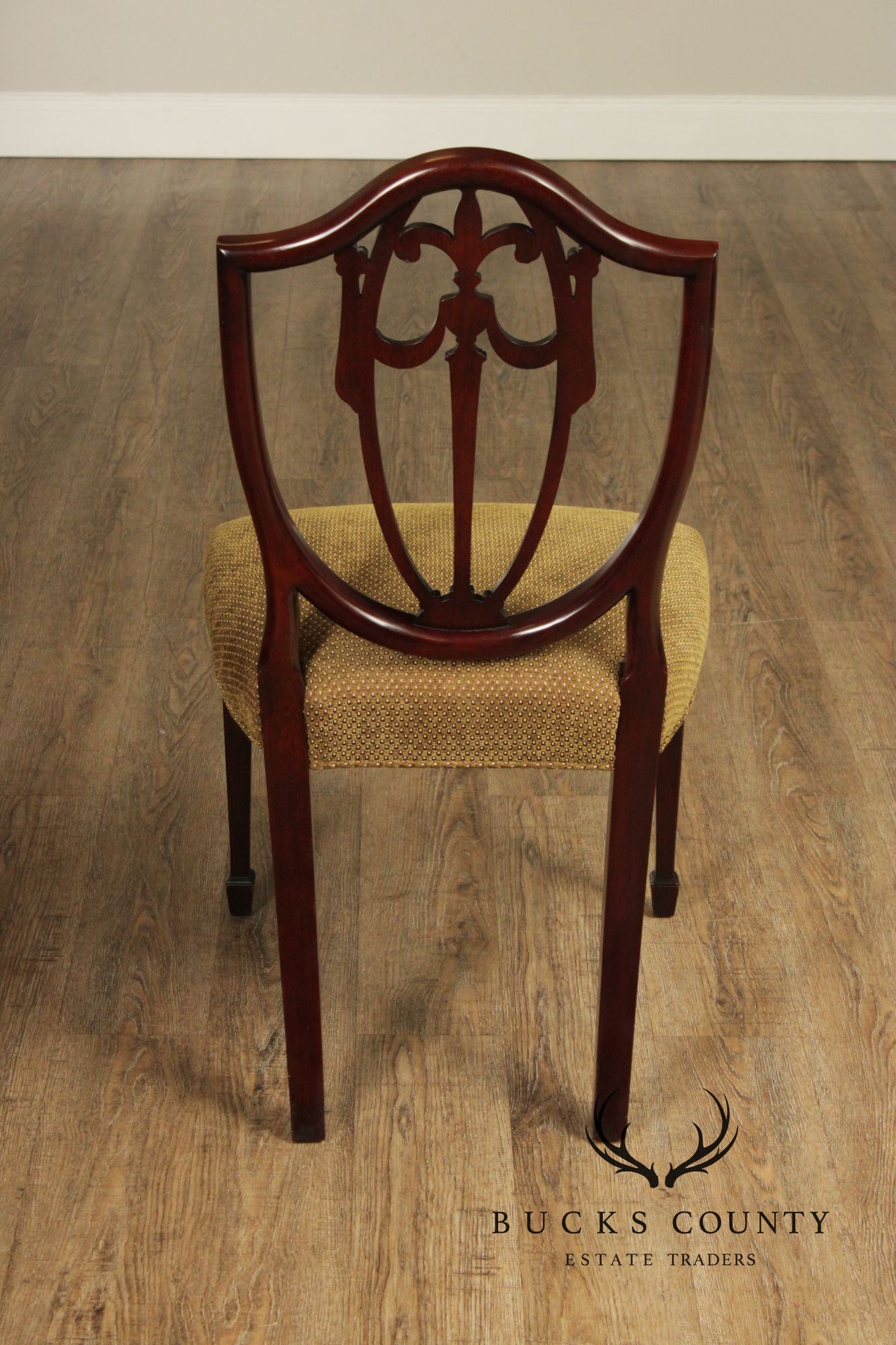 Kindel Hepplewhite Set Of 8 Mahogany Shield Back Dining Chairs