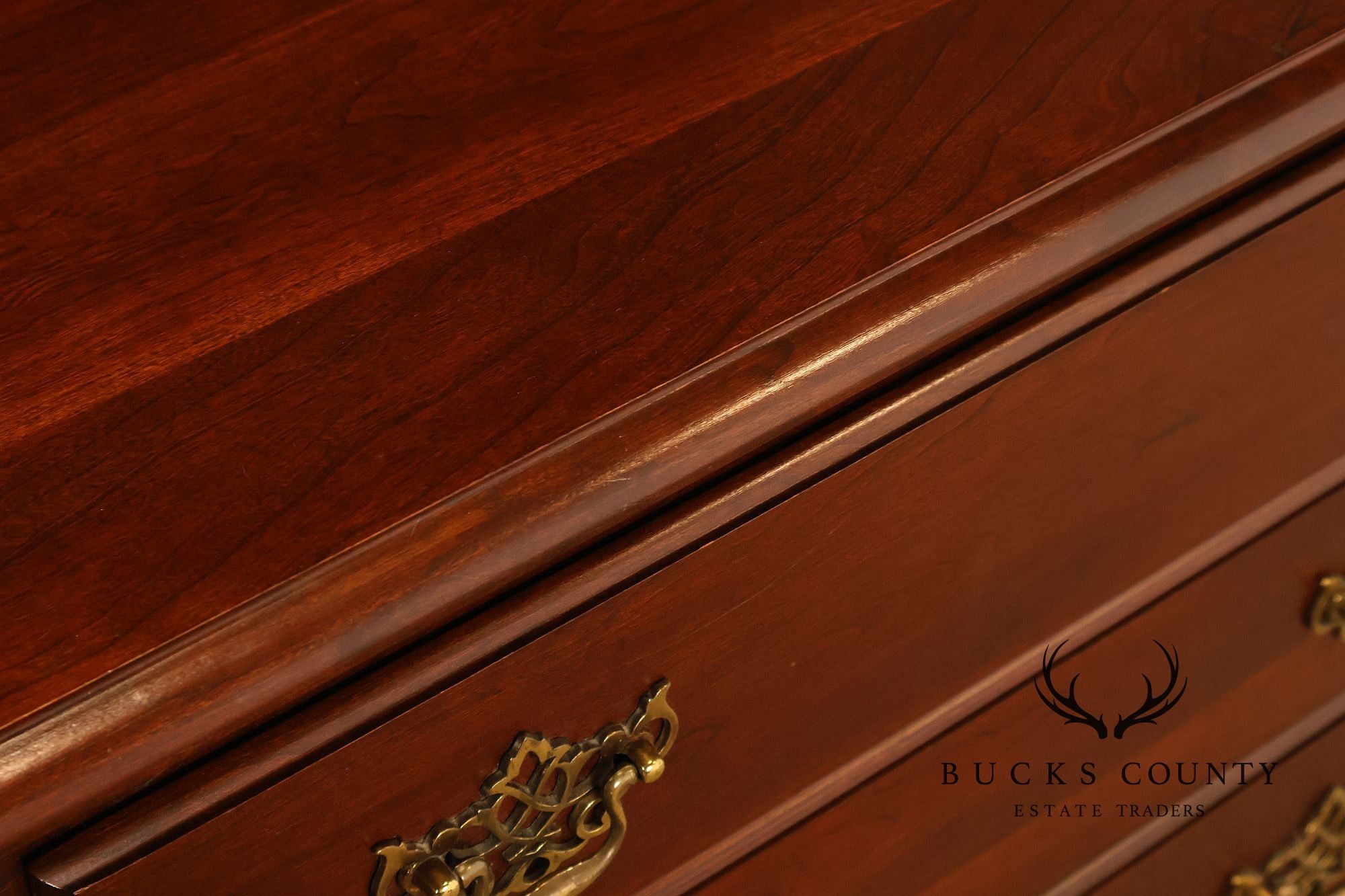 Cochran Mahogany Chippendale Style Cherry Dresser With Mirror