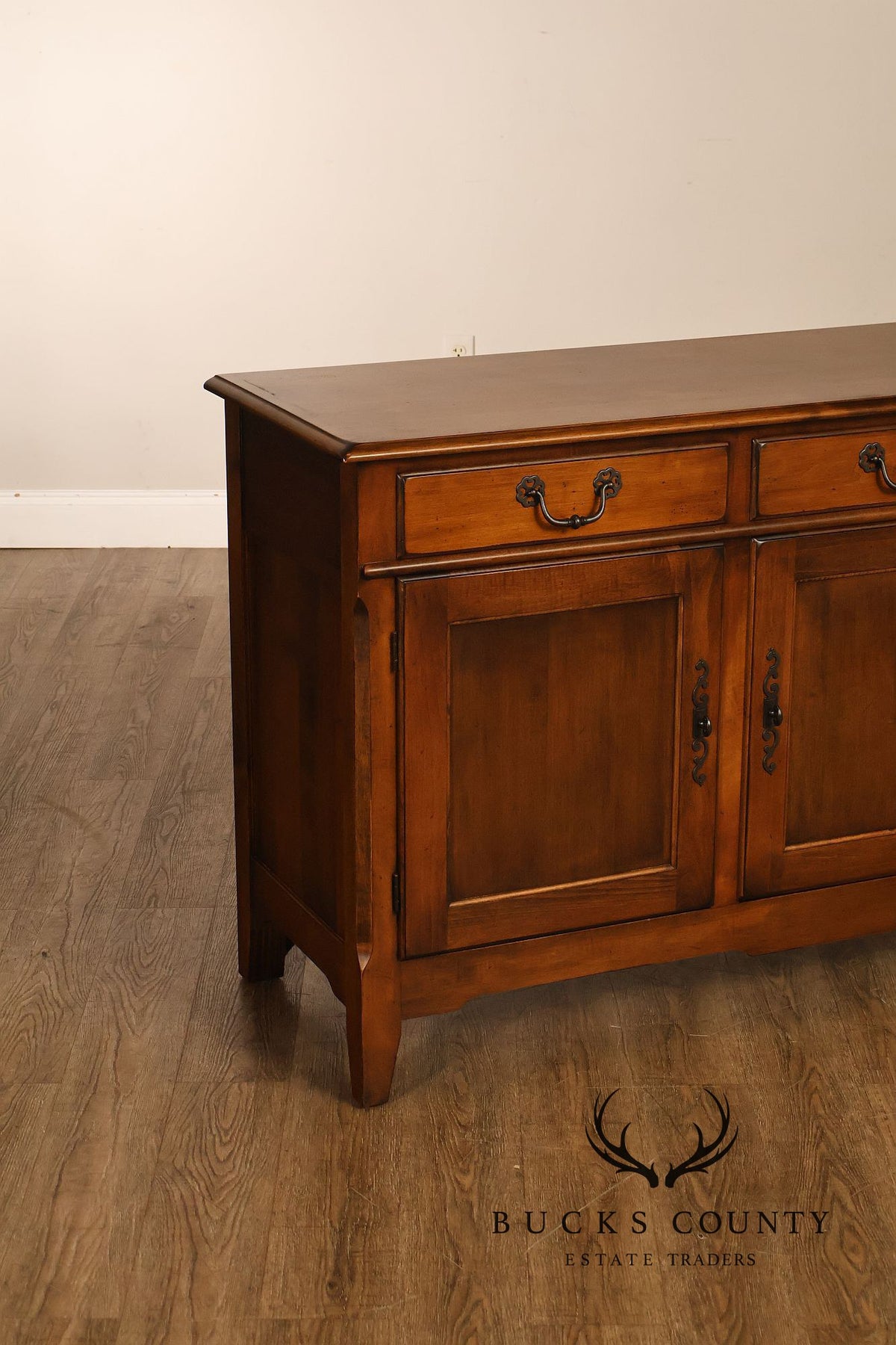 Vintage Pennsylvania House Villas Collection Maple Buffet Sideboard