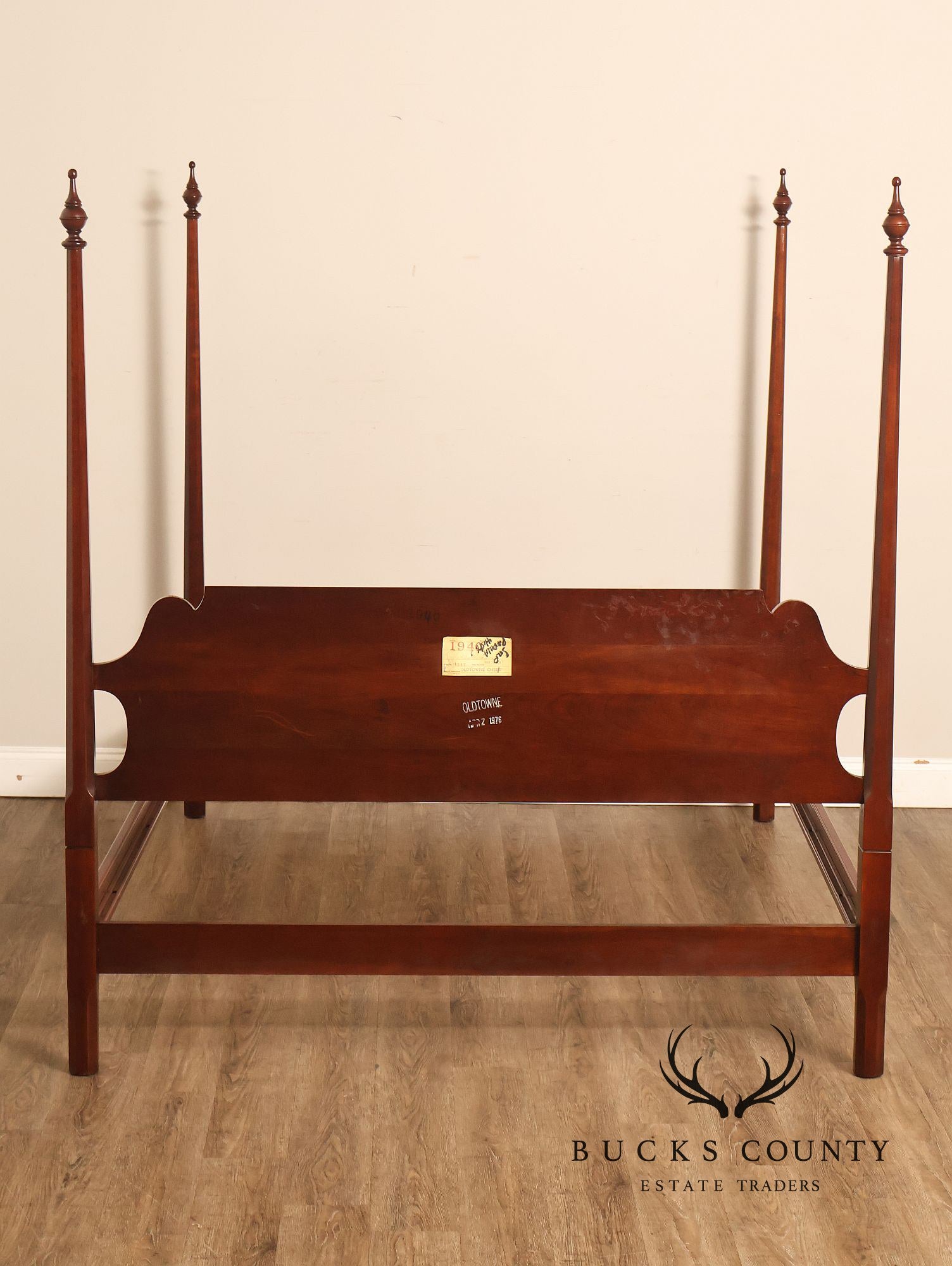 Statton Cherry Queen Size Poster Bed