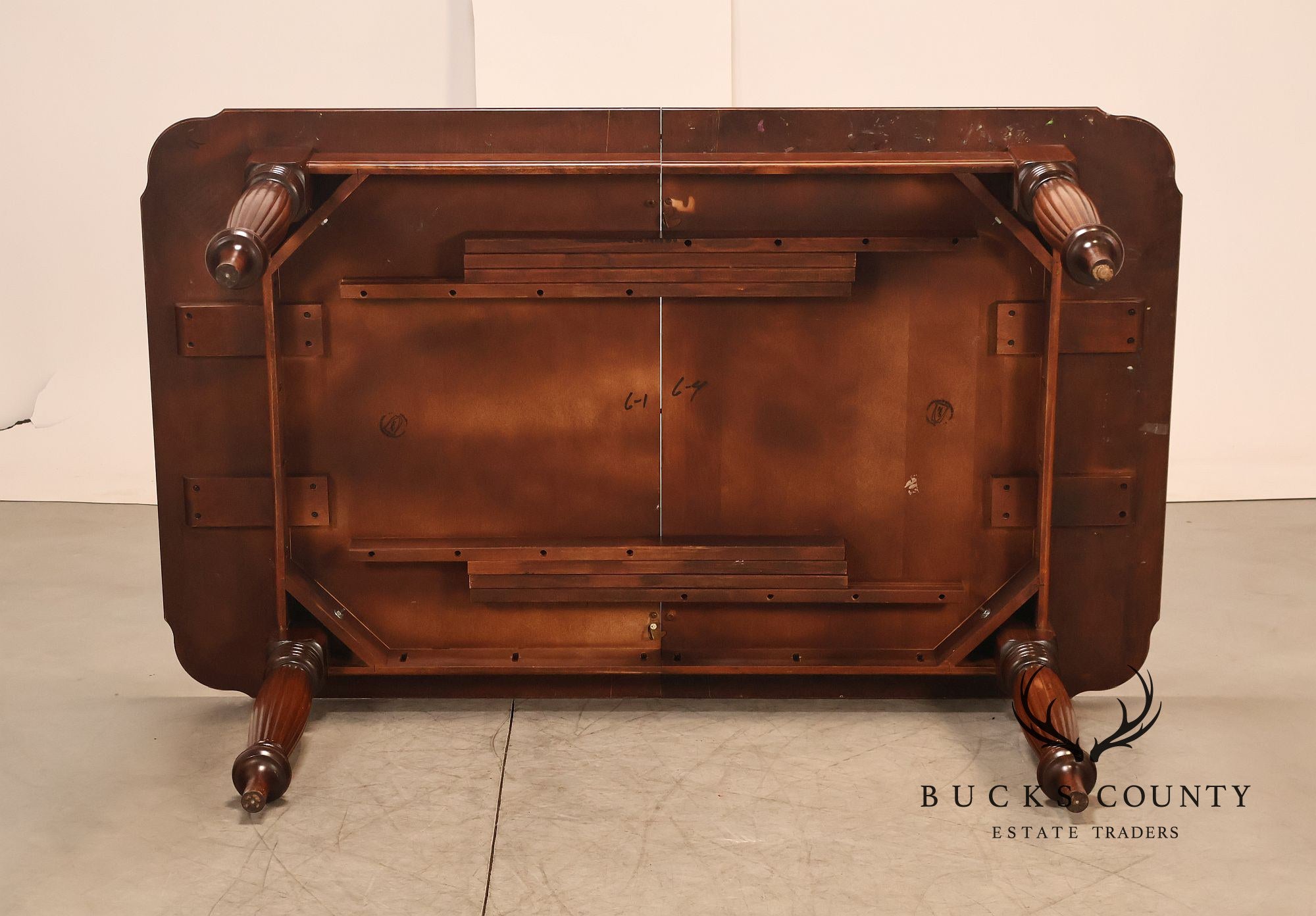 Nichols & Stone Expandable Farmhouse Dining Table