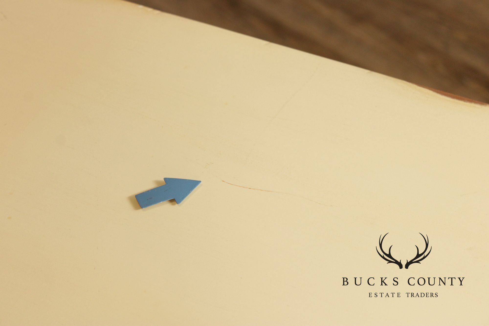 Lane French Provincial Style Distressed Cream Seven Drawer Dresser