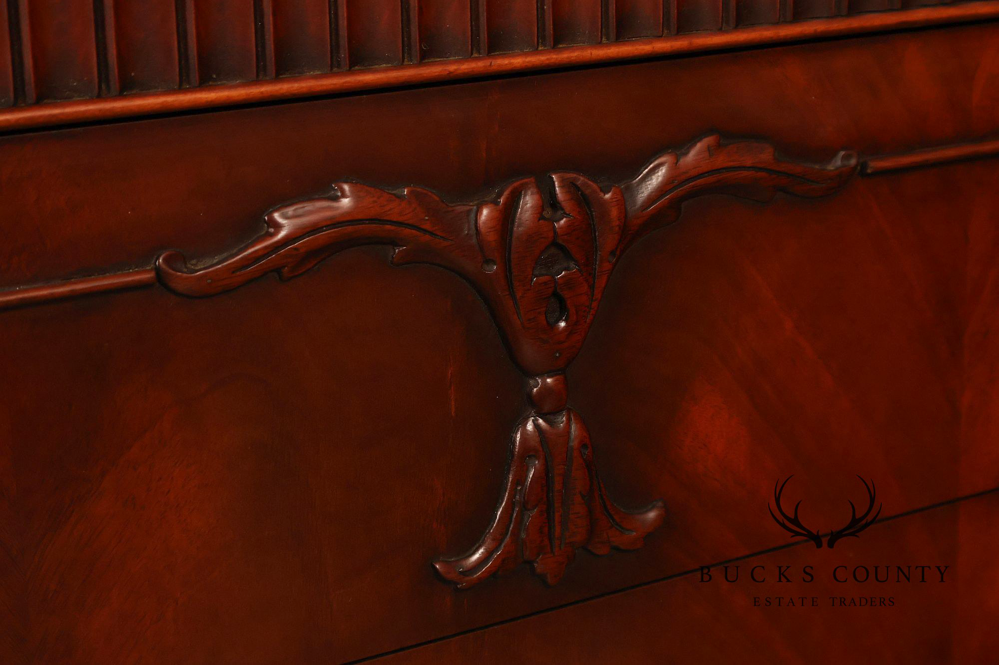 1940;s French Style Flame Mahogany Serpentine Chest-On-Chest