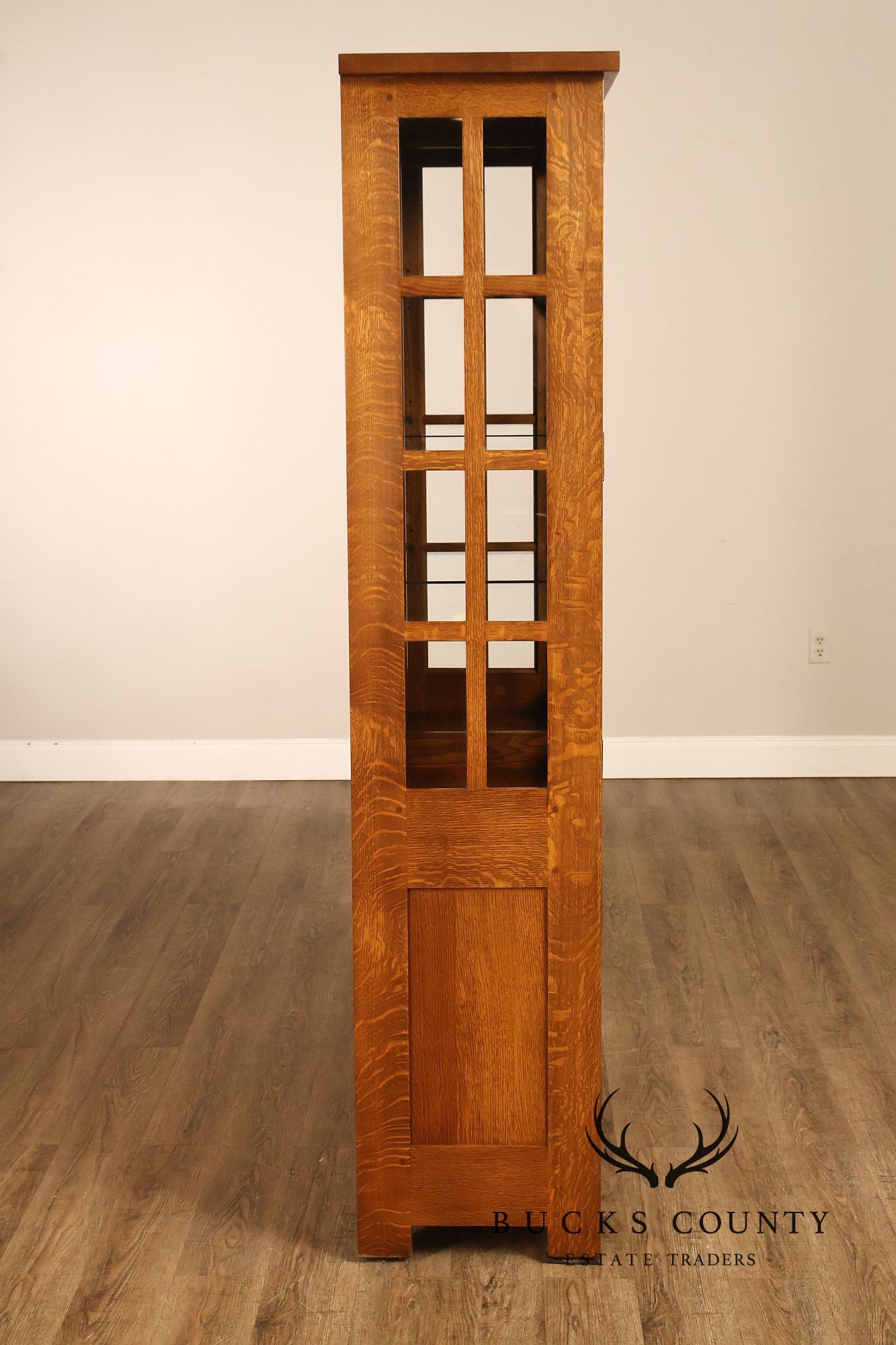 Stickley Mission Collection Oak China Cabinet With Strap Hardware