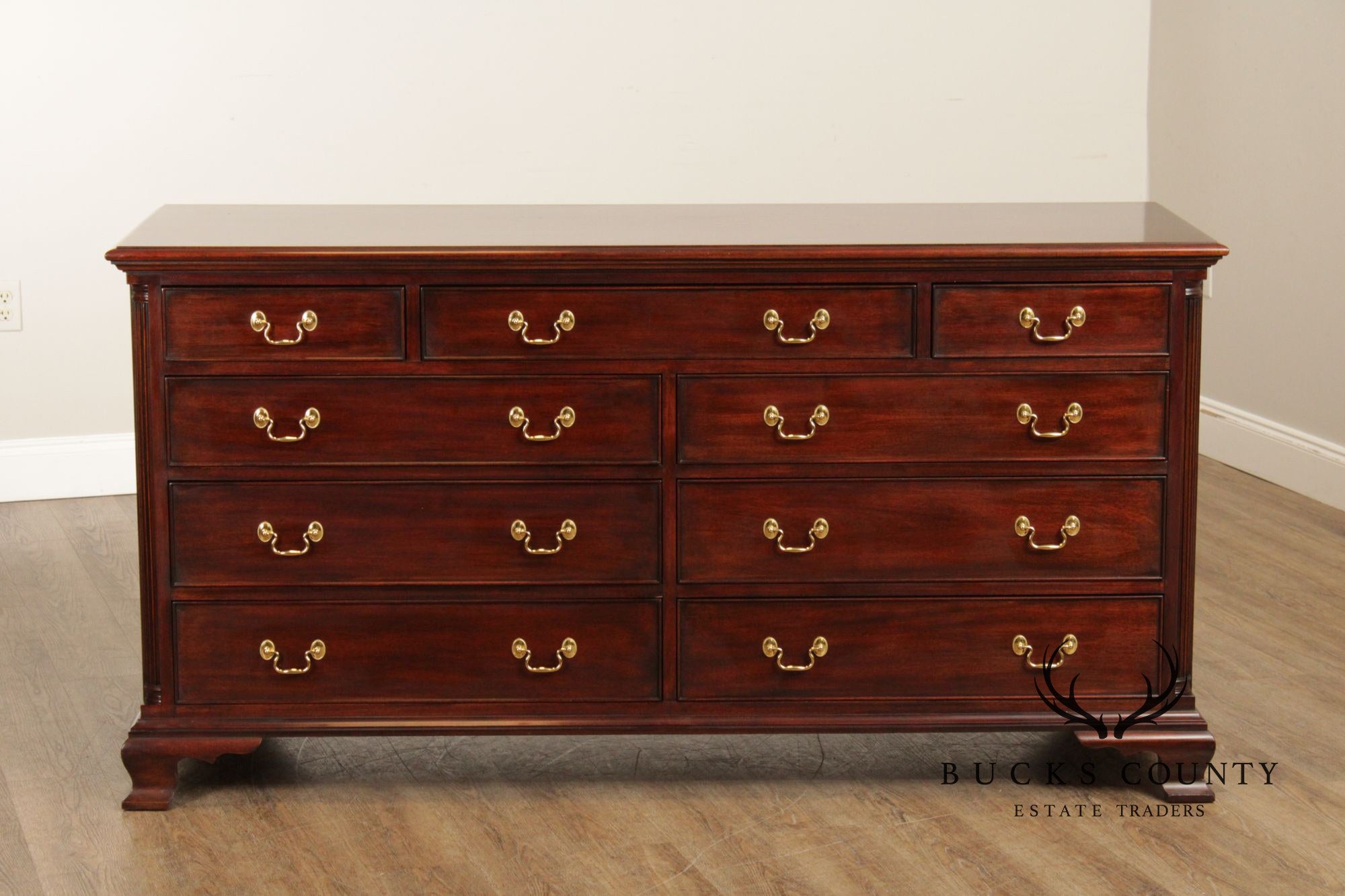 Henkel Harris Chippendale Style Mahogany Nine Drawer Bedroom Dresser