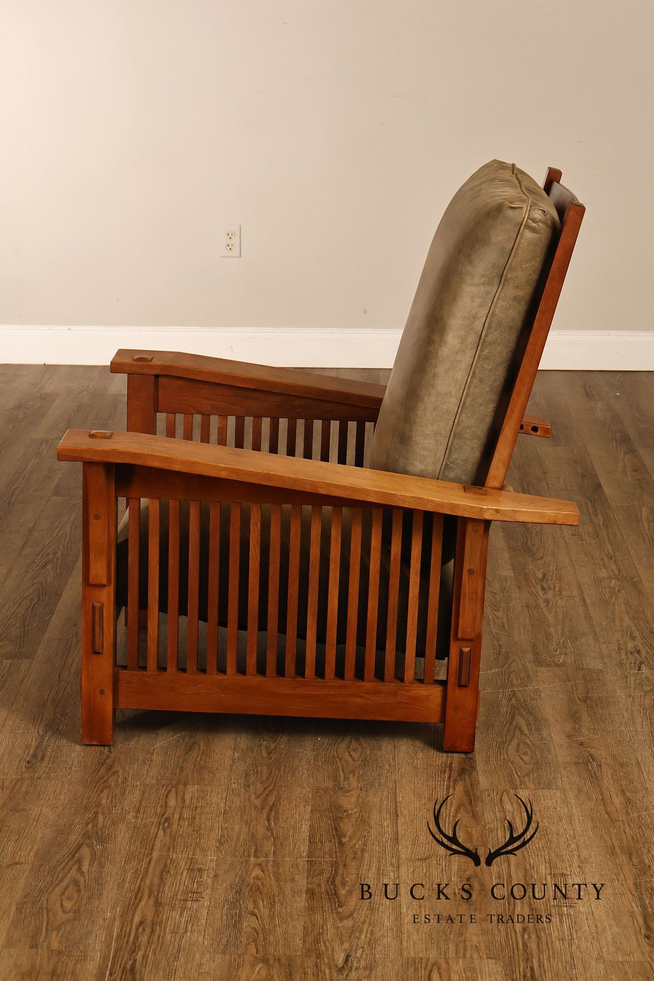 Stickley Mission Collection Cherry Spindle Morris Lounge Chair