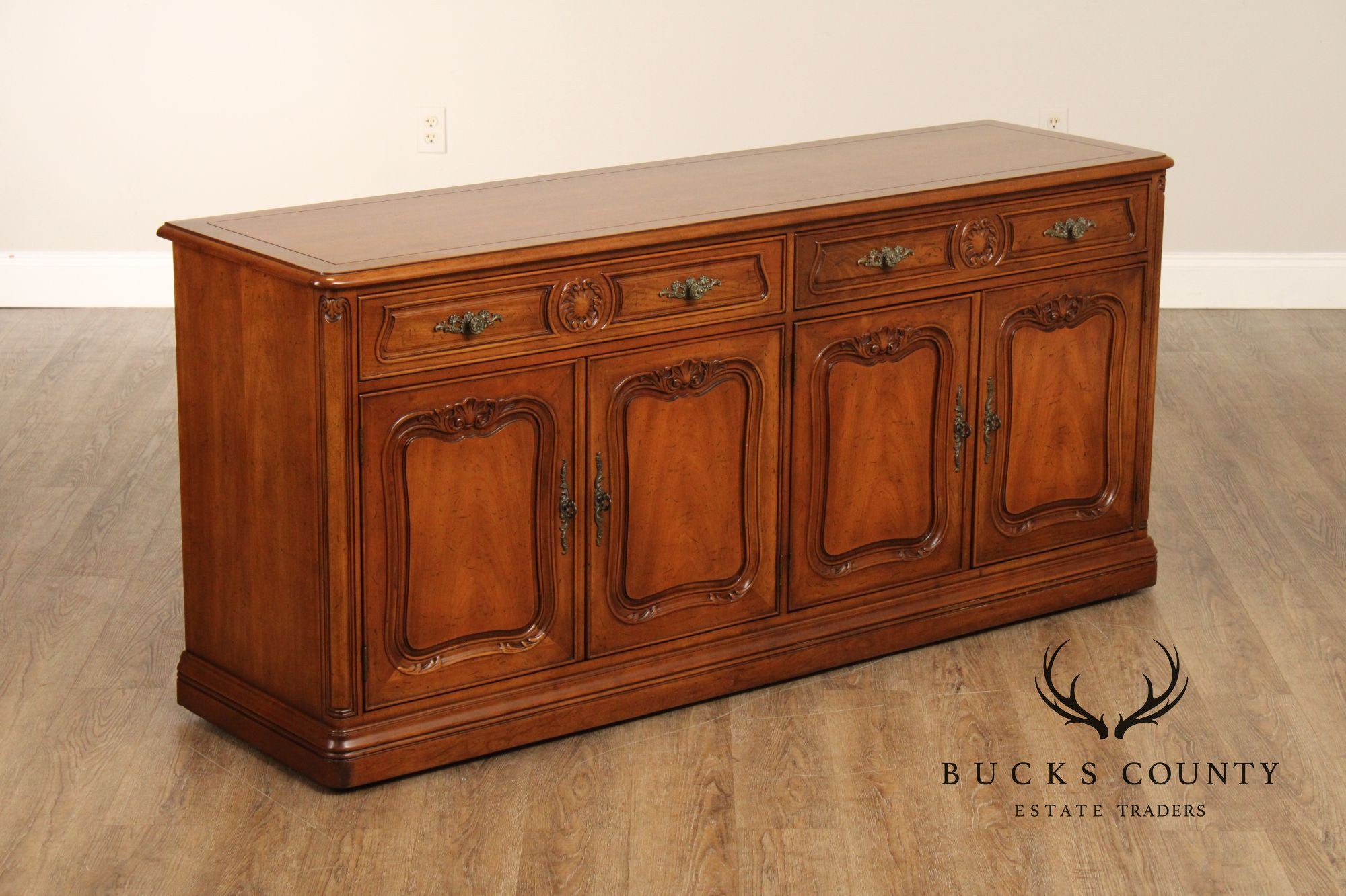 Henredon French Style Walnut Buffet Sideboard