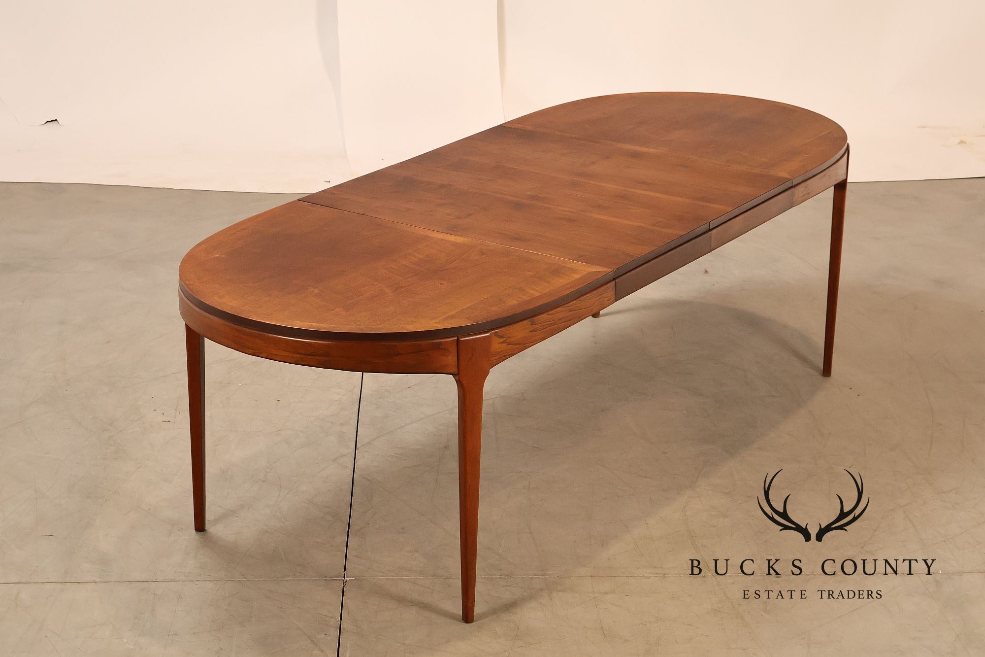 Lane 'Rhythm' Mid Century Modern Walnut Expandable Dining Table