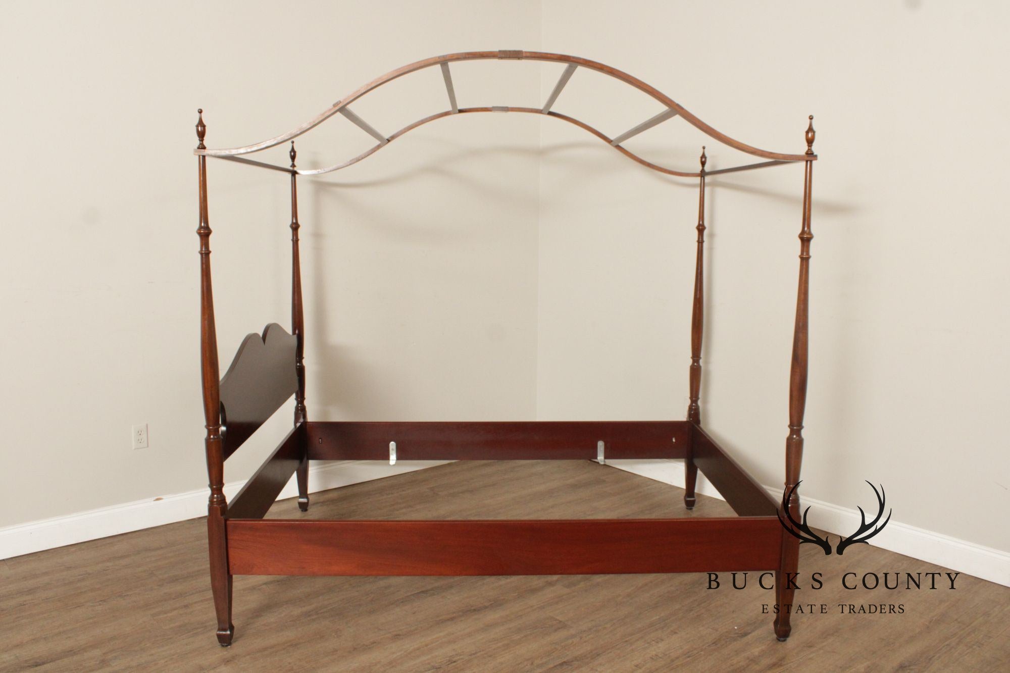 Biggs Vintage Mahogany Arched Canopy Full-Size Poster Bed