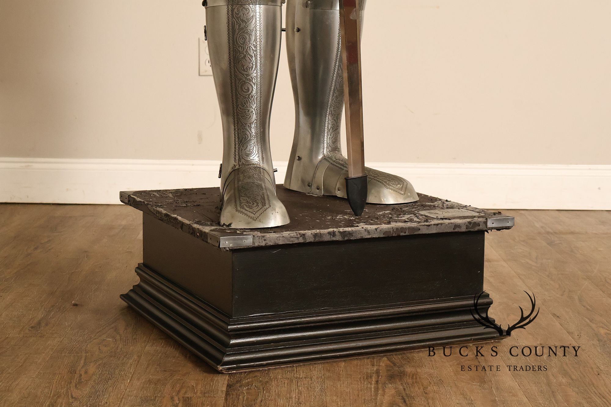 Marto Toledo Spanish Engraved Full Suit of Armor with Sword