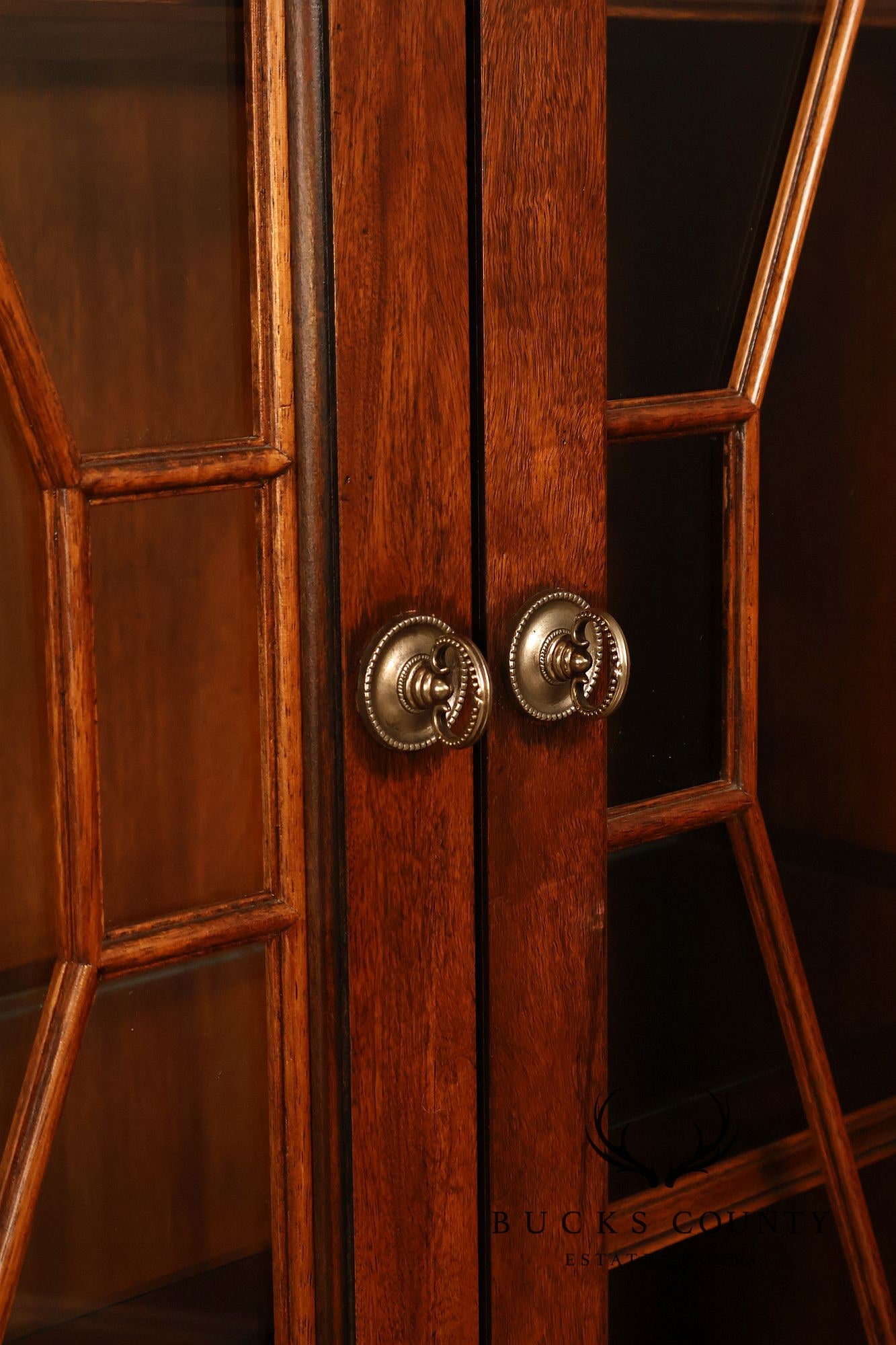Ethan Allen Newport Collection Mahogany Four Door Breakfront China Cabinet