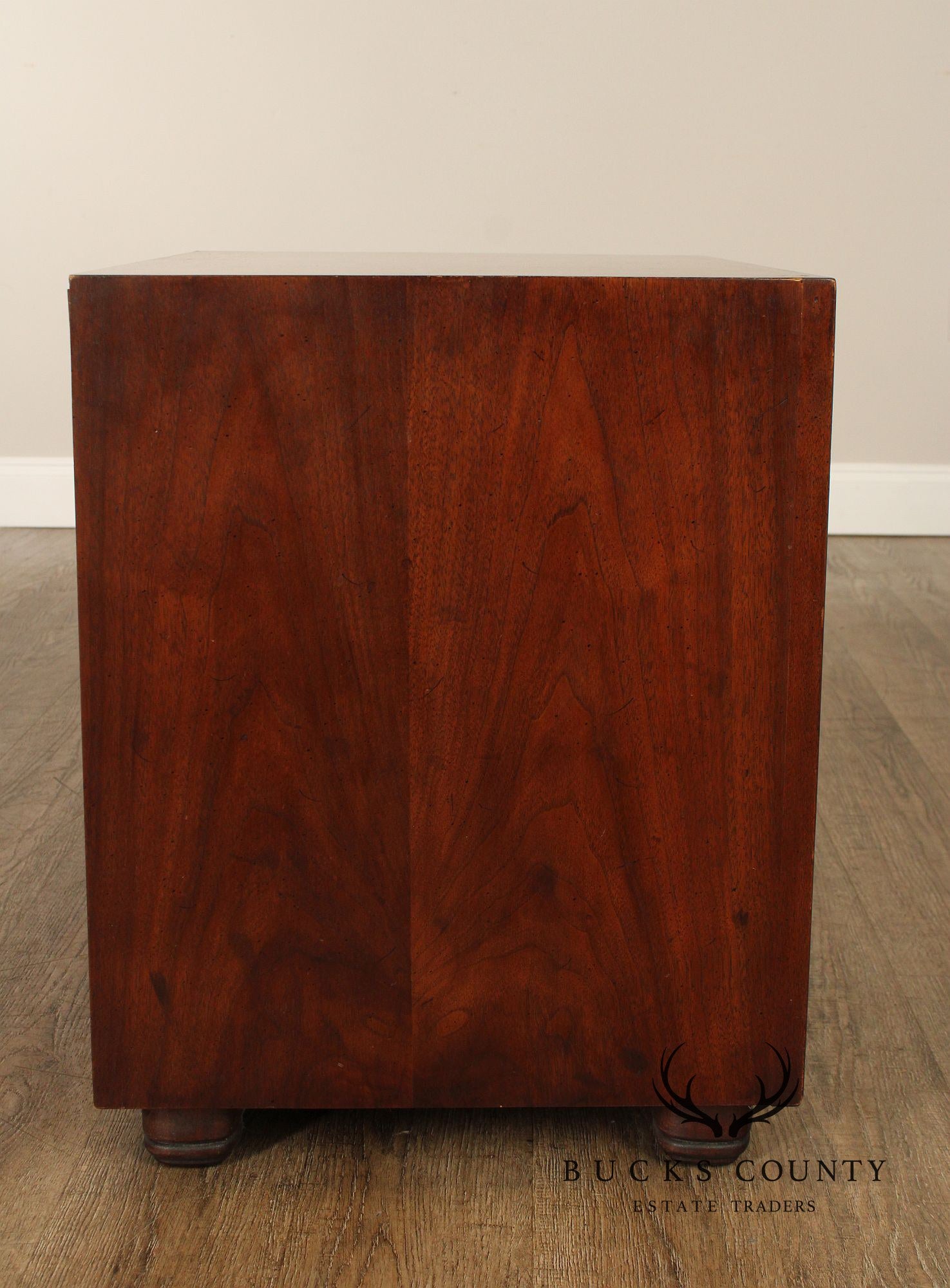 Henredon Vintage Asian Influenced Mahogany Cabinet Nightstand