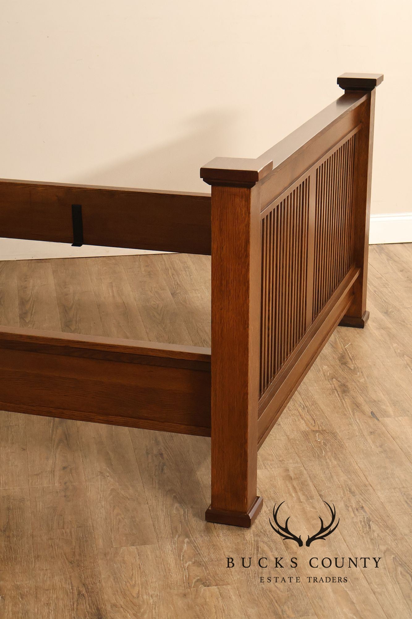 Stickley Mission Collection Queen Oak Prairie Bedframe
